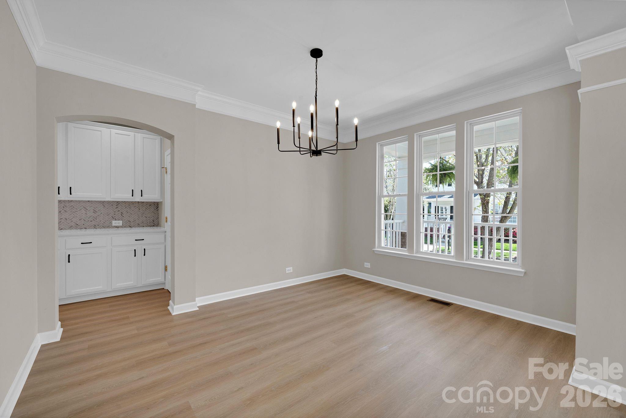 17005 Carlton Way Road