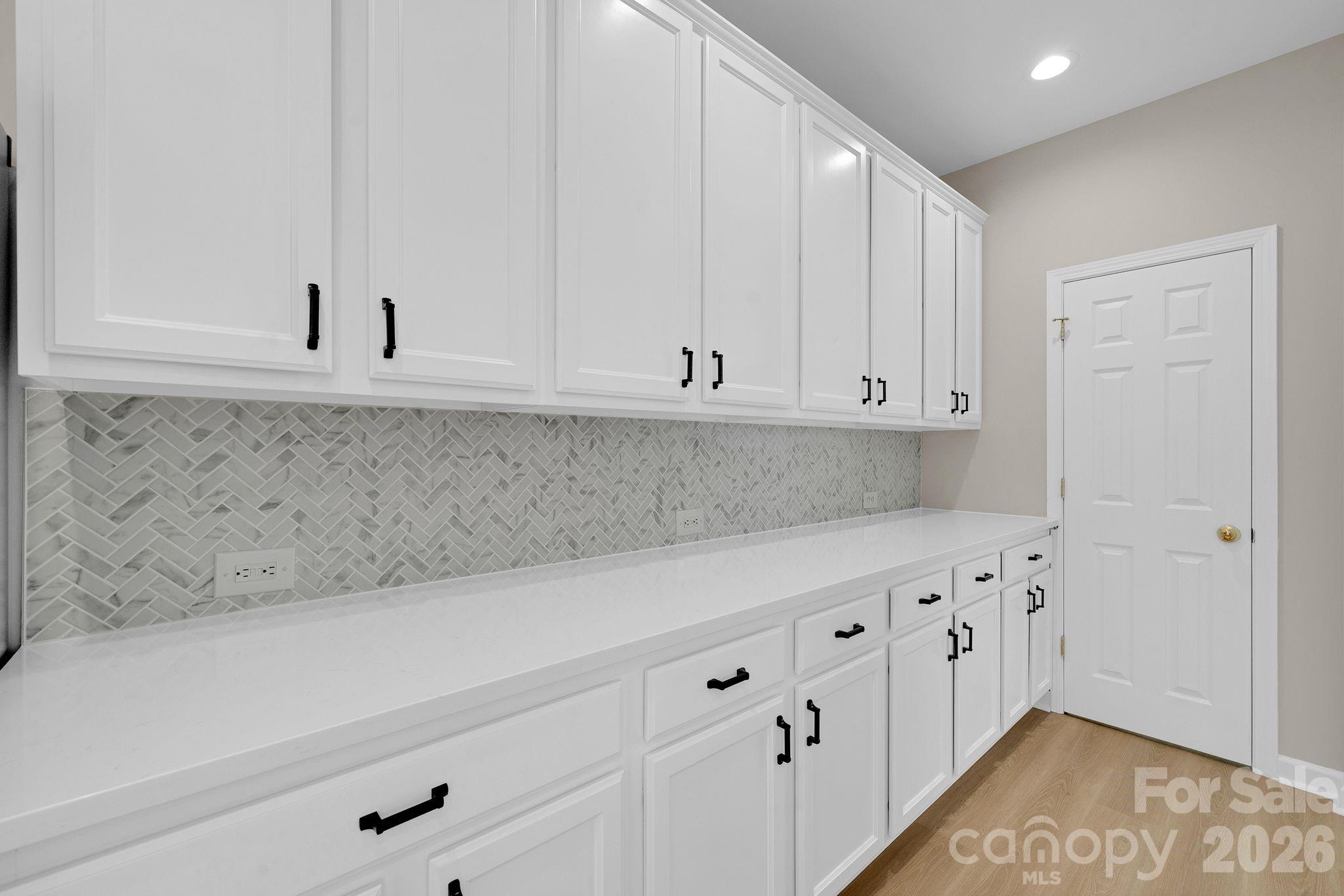 17005 Carlton Way Road