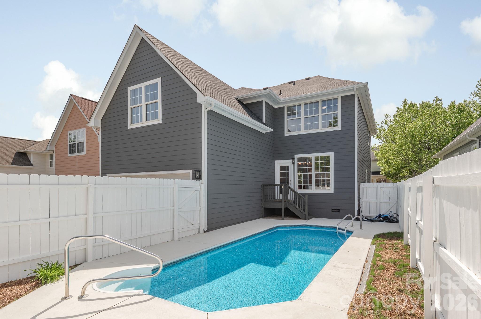 17005 Carlton Way Road