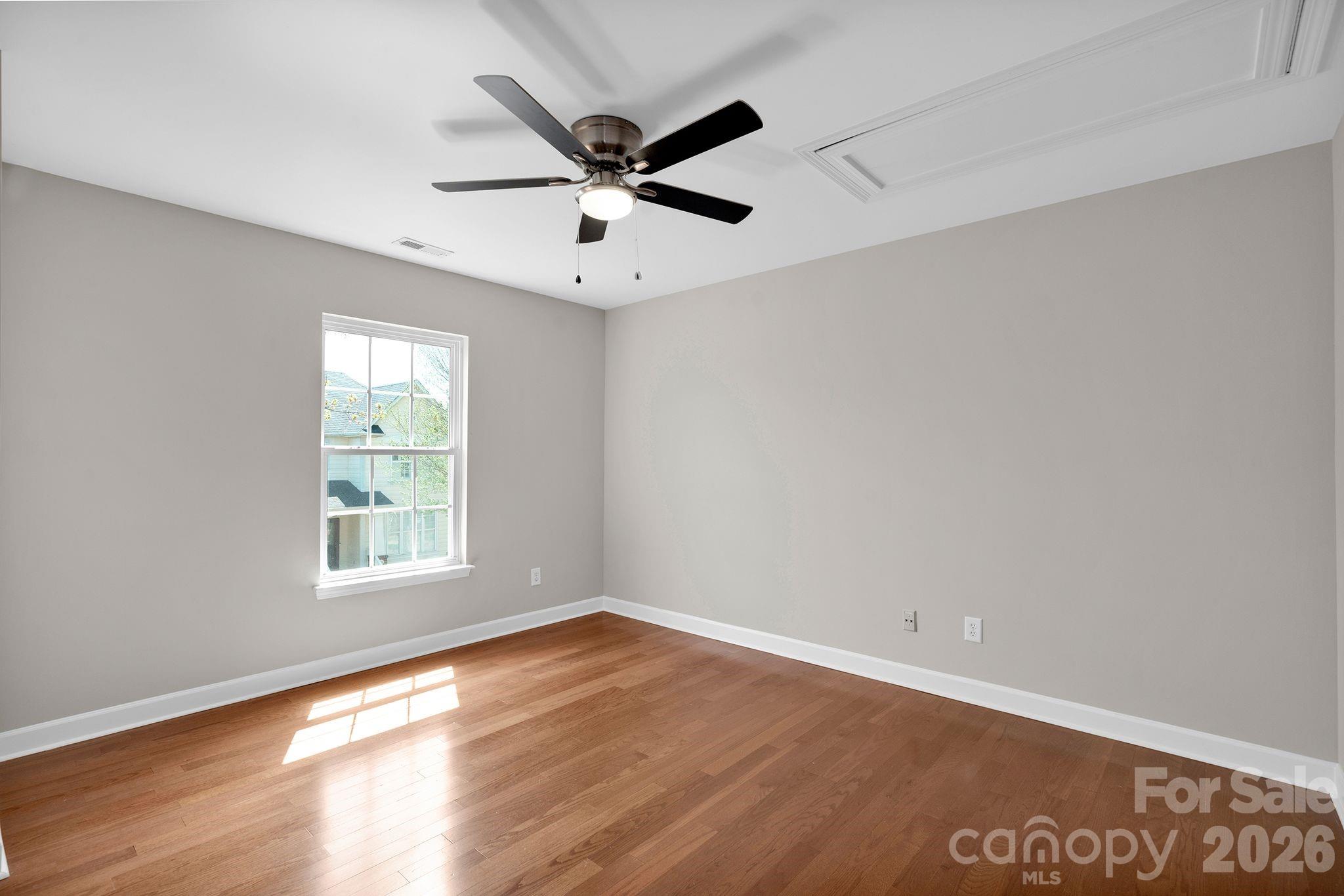 17005 Carlton Way Road