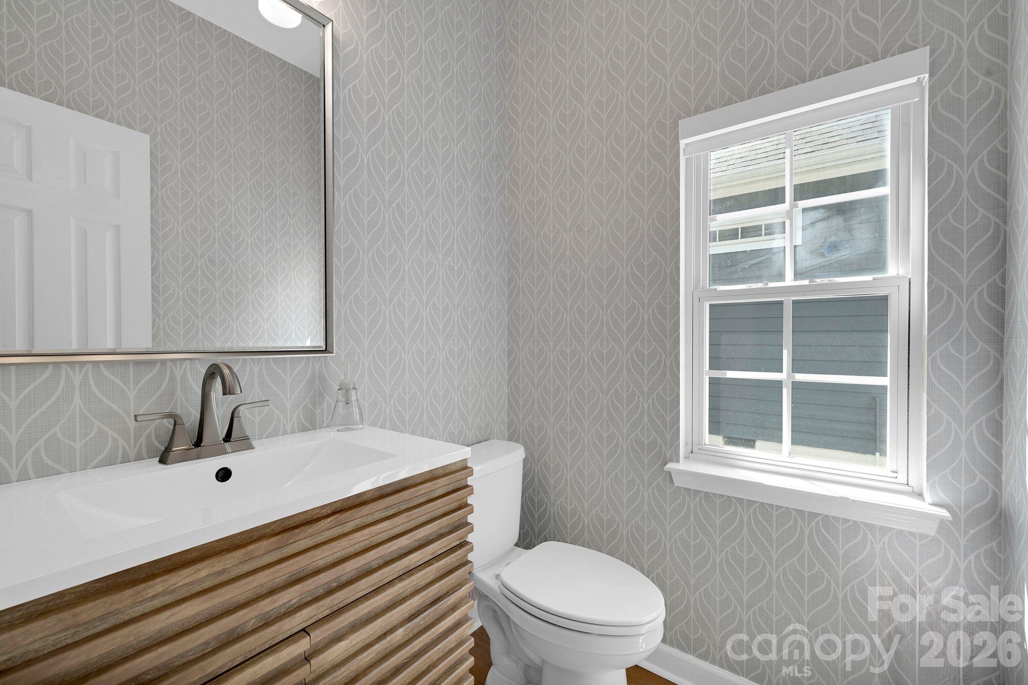 17005 Carlton Way Road