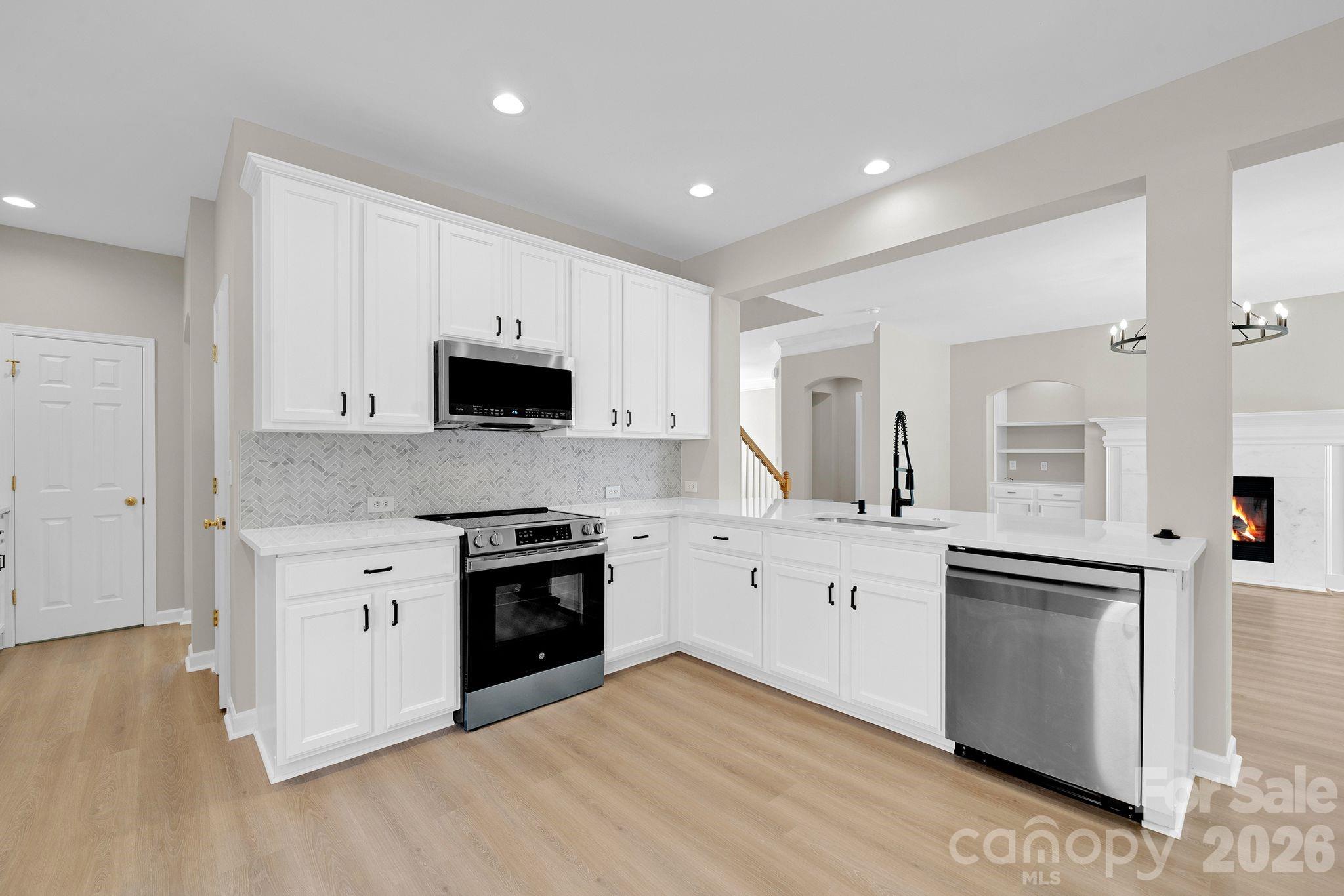 17005 Carlton Way Road