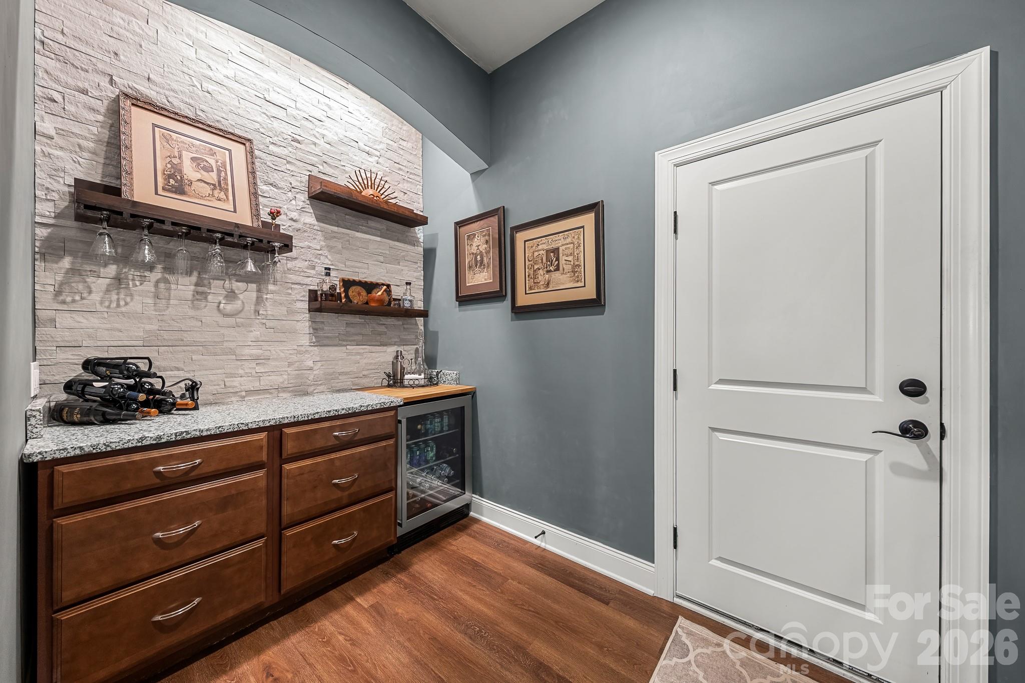 6008 Candlestick Lane