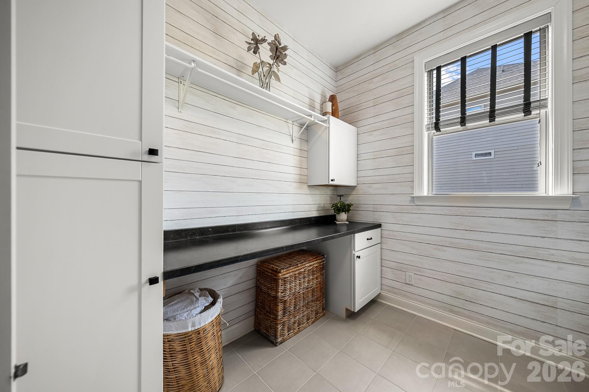 6008 Candlestick Lane