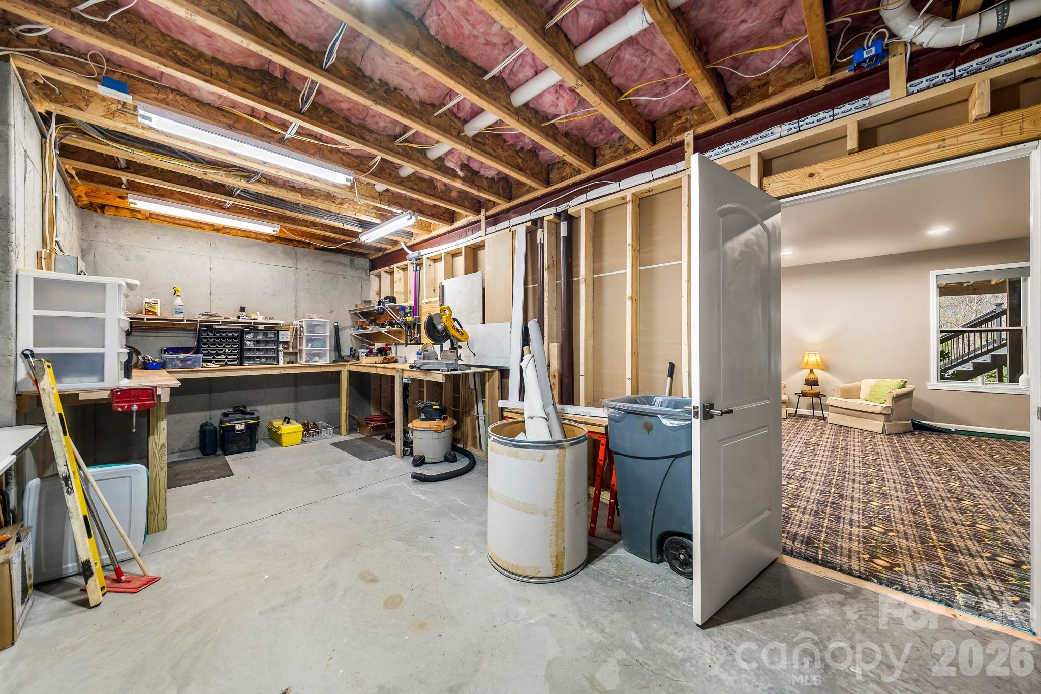 6008 Candlestick Lane