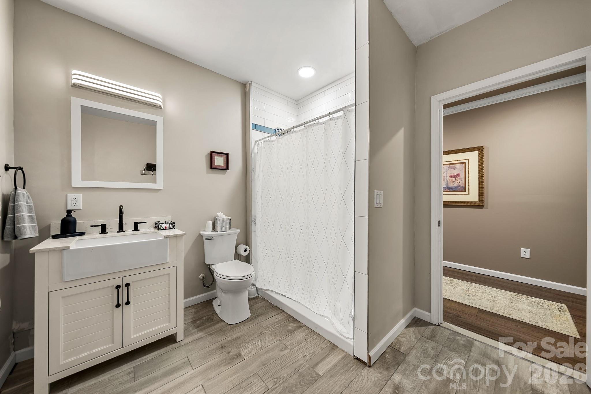 6008 Candlestick Lane