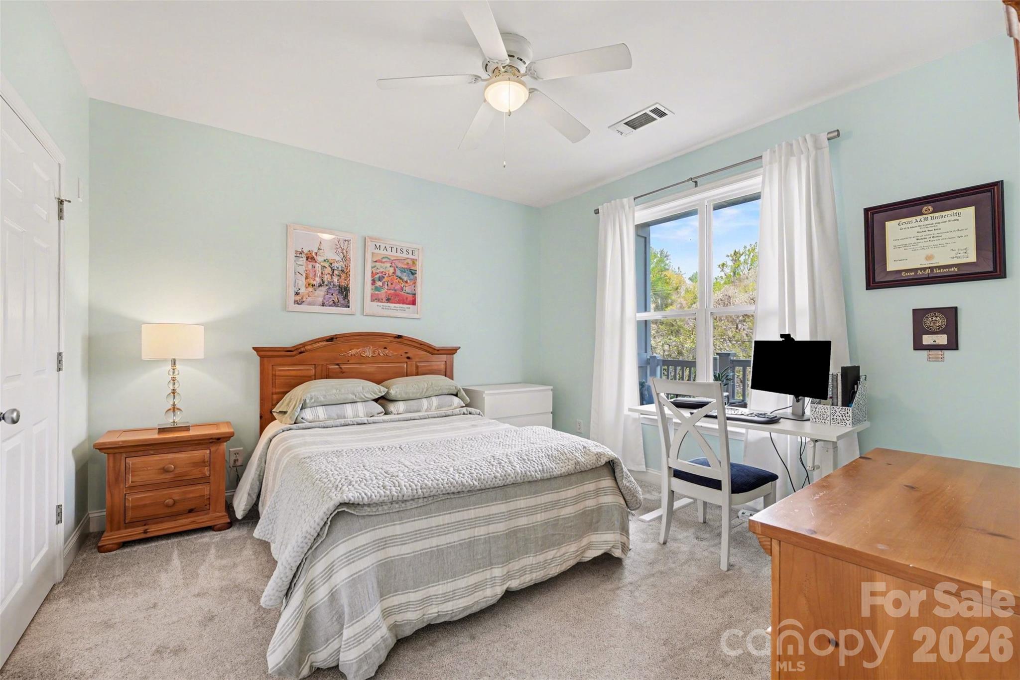 1000 E Woodlawn Road Unit: 111