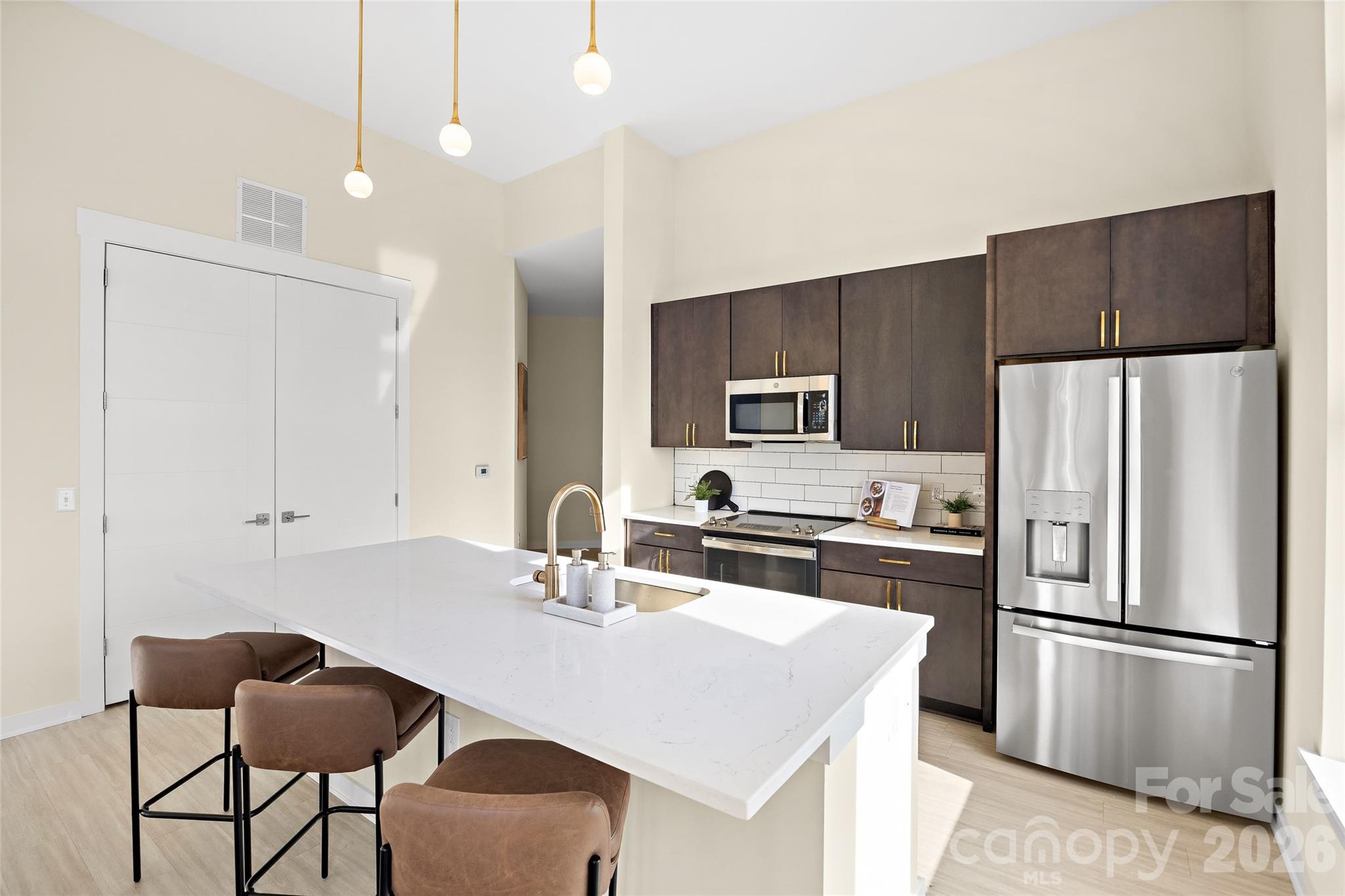 3630 N Davidson Street Unit: 4407