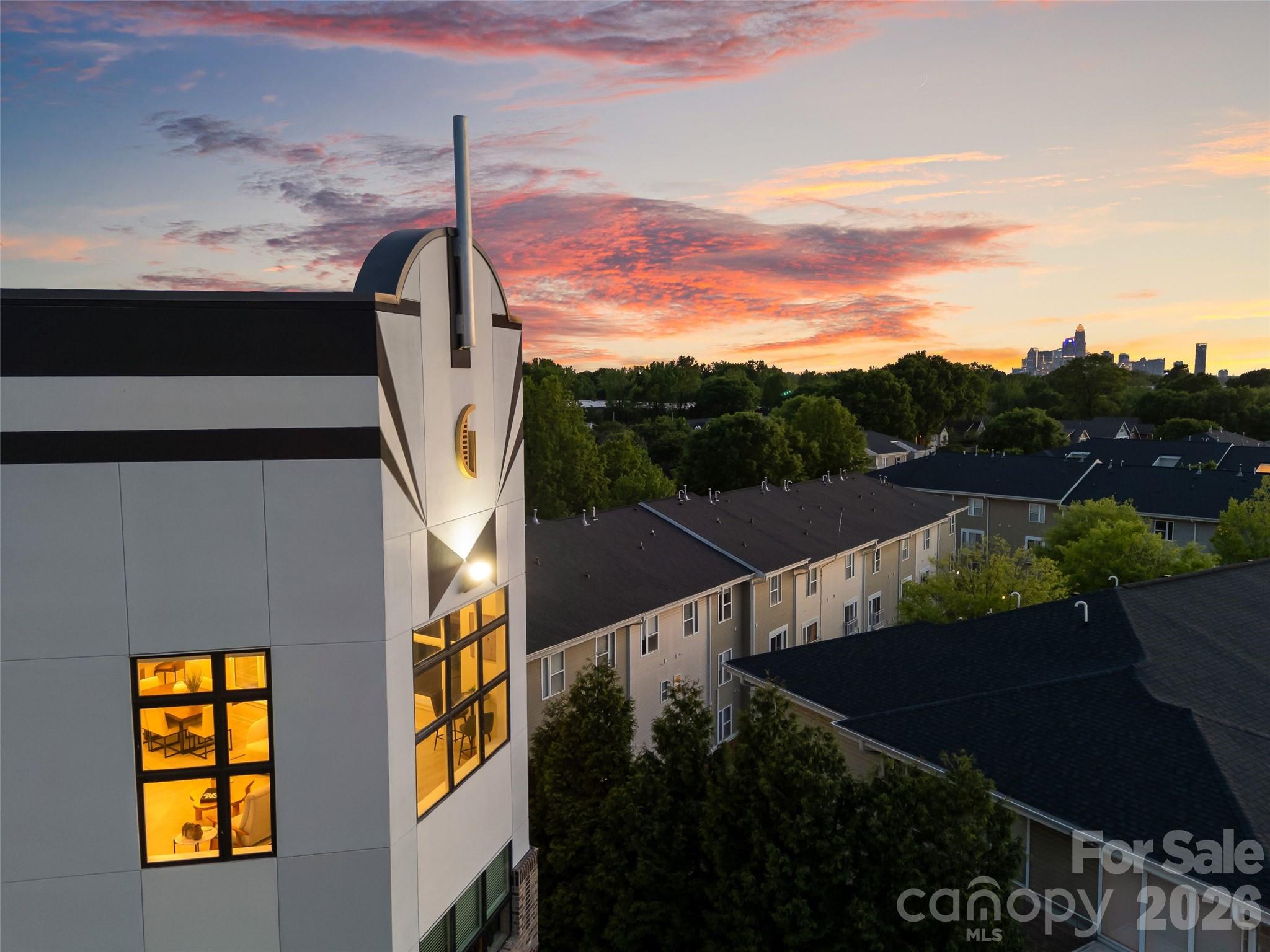 3630 N Davidson Street Unit: 4407