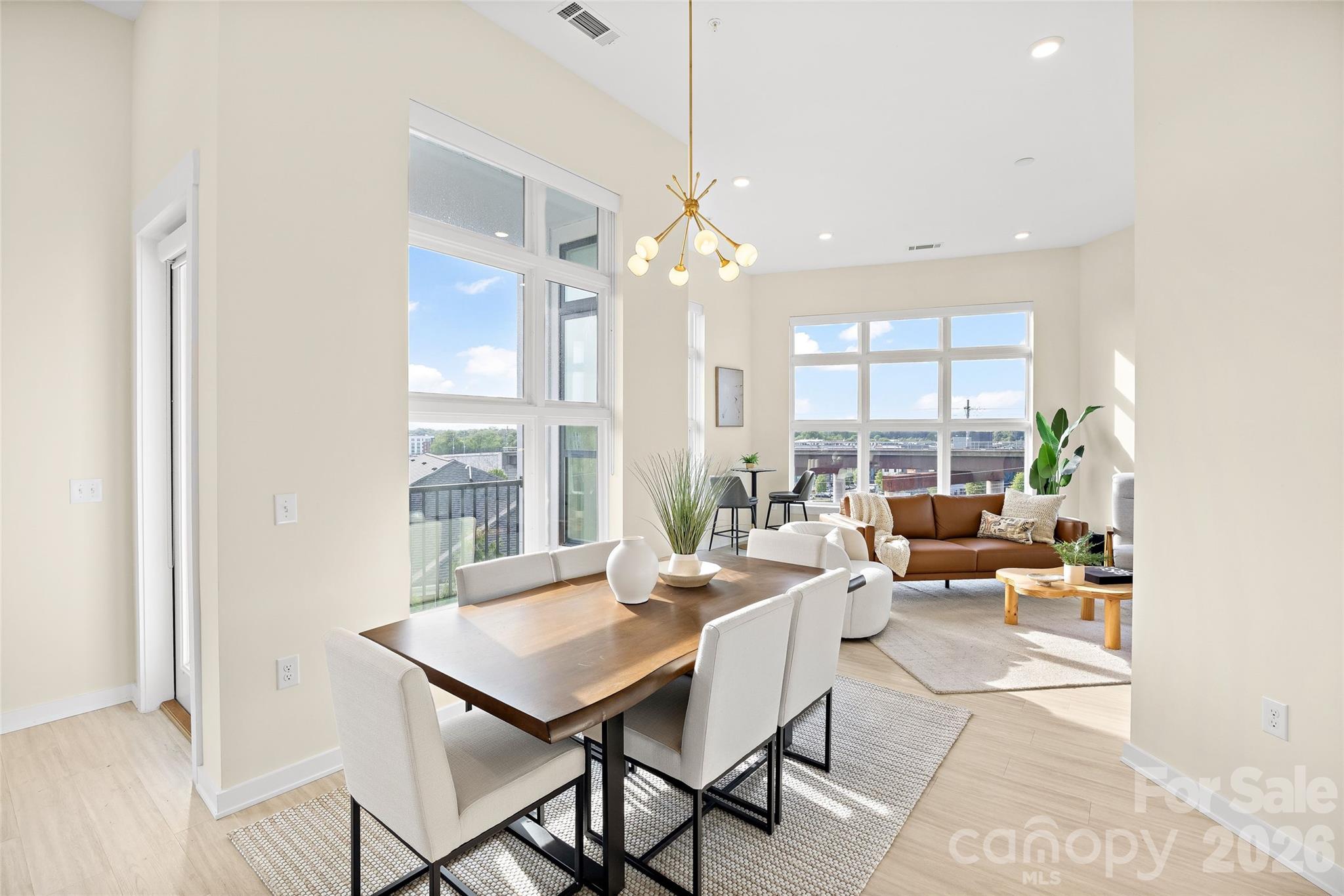 3630 N Davidson Street Unit: 4407