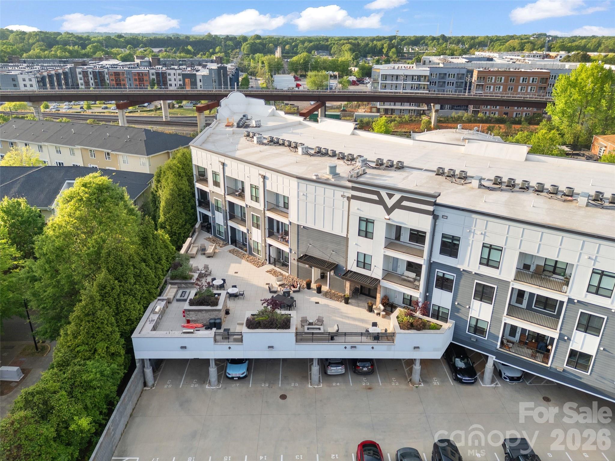 3630 N Davidson Street Unit: 4407