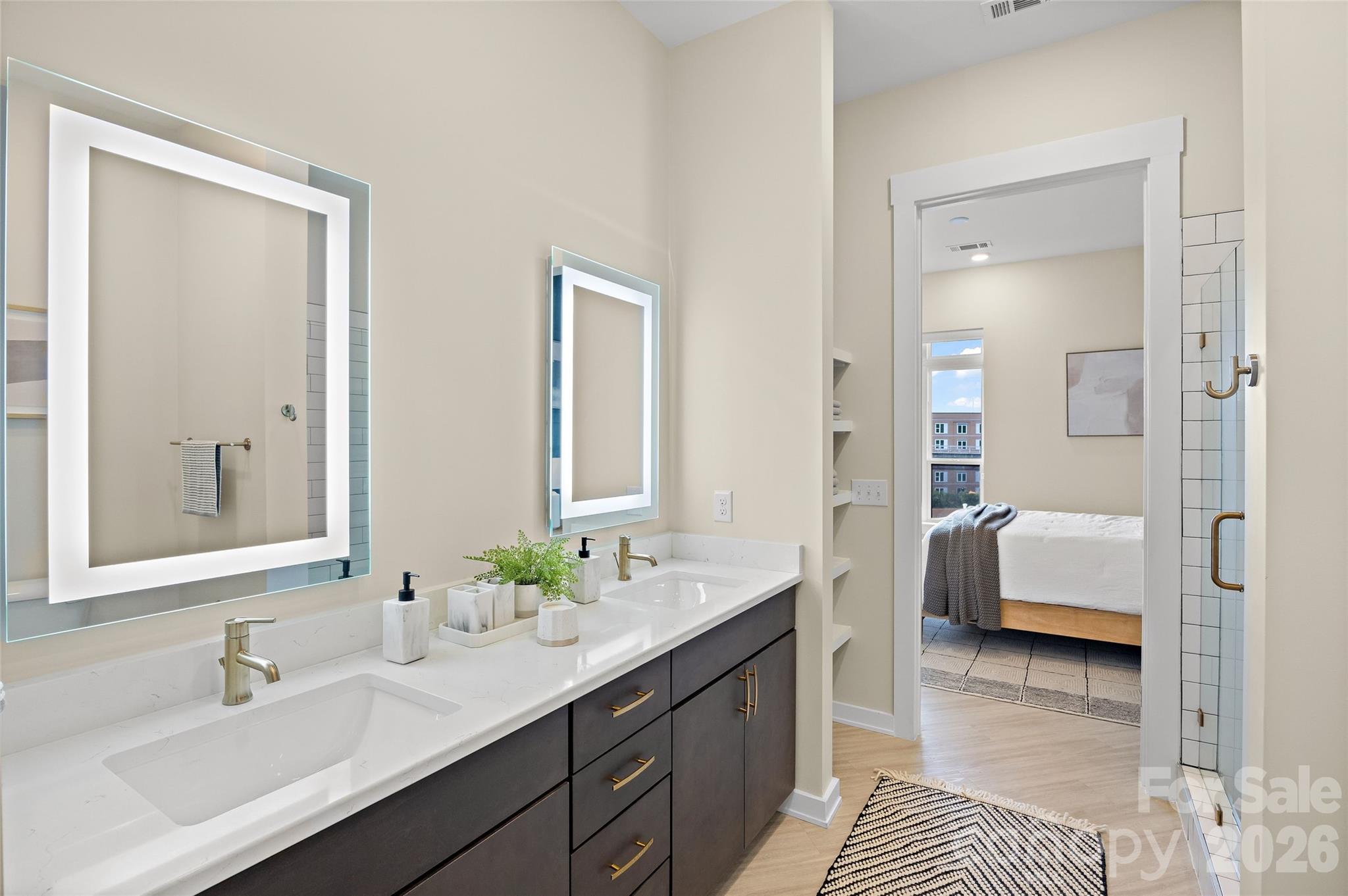 3630 N Davidson Street Unit: 4407