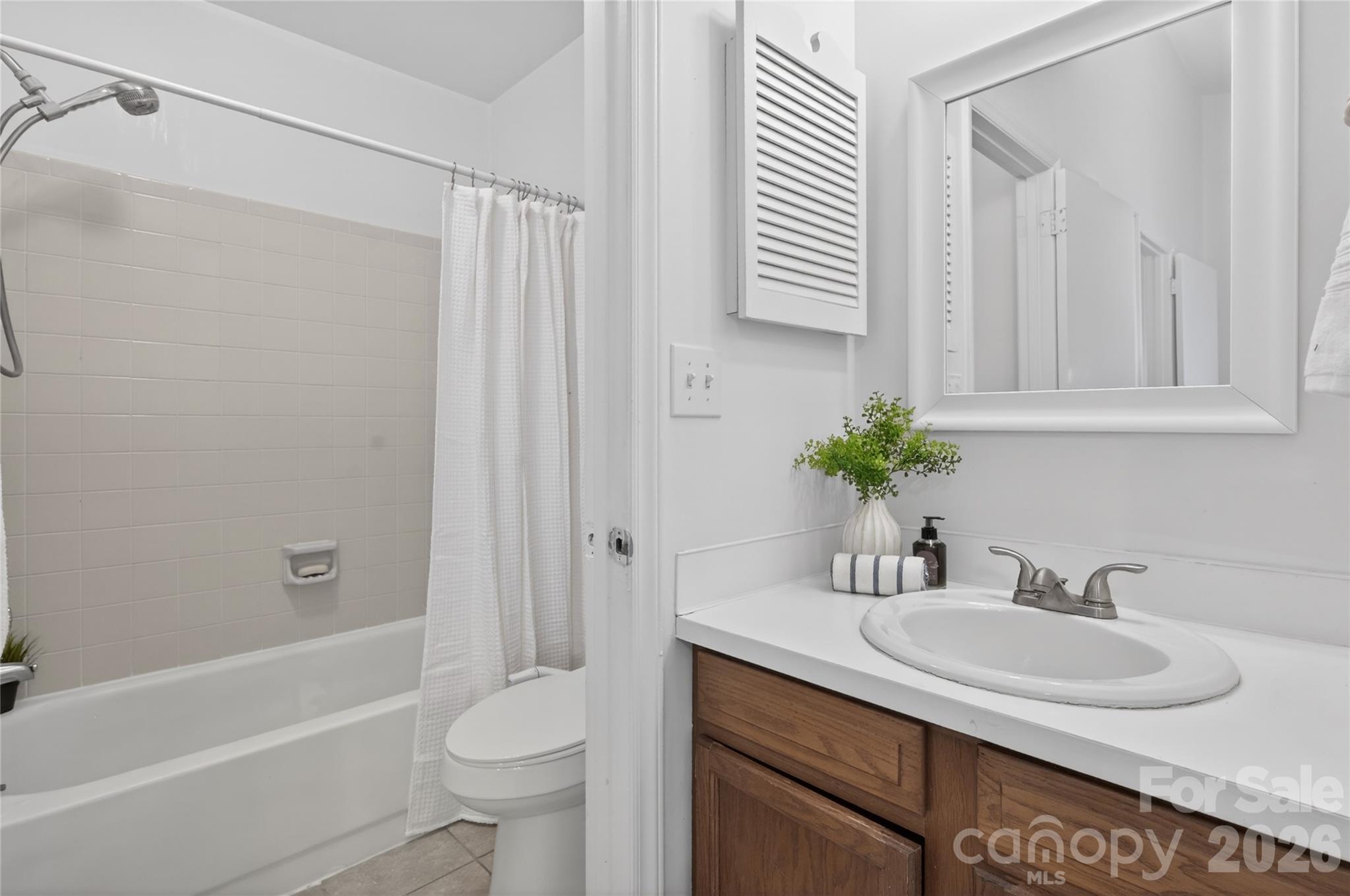 8214 Circle Tree Lane