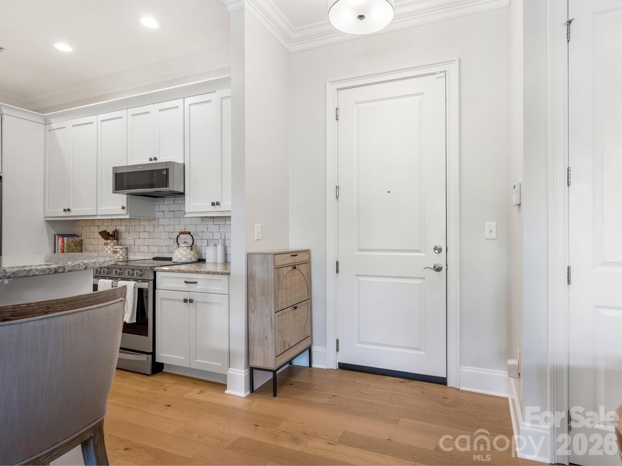 2964 Selwyn Avenue Unit: 209