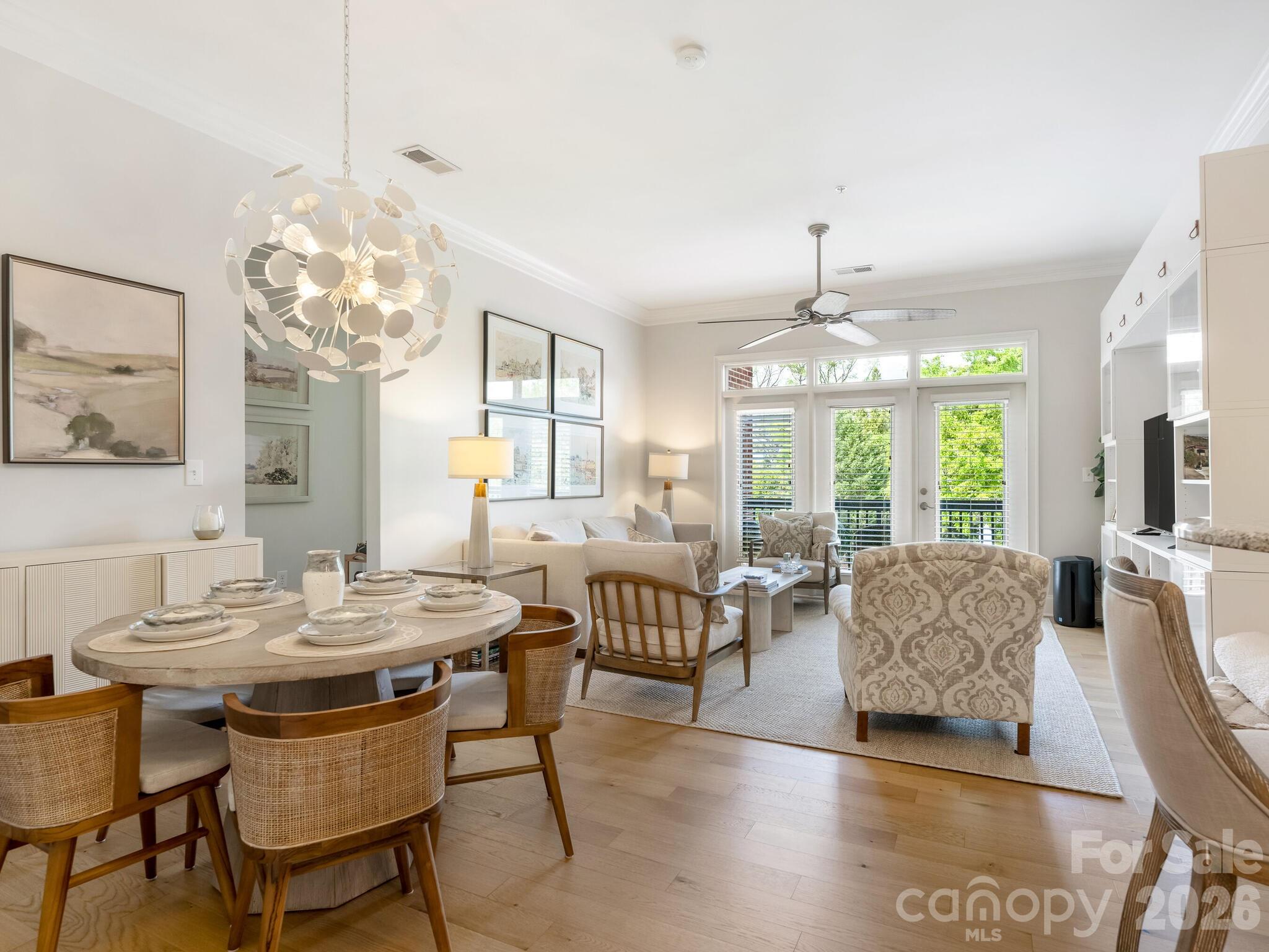 2964 Selwyn Avenue Unit: 209