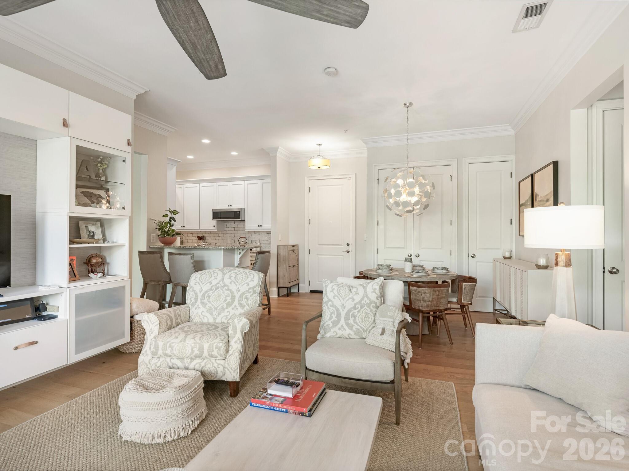 2964 Selwyn Avenue Unit: 209