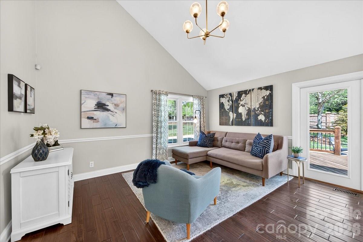 4612 Quail Canyon Drive