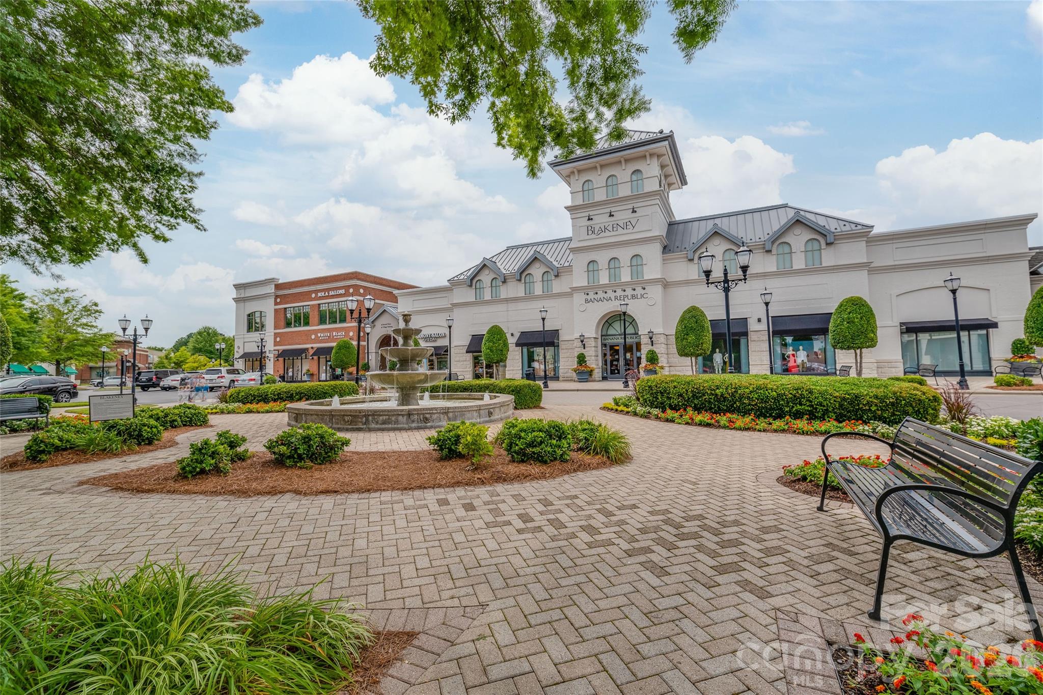 9222 Clerkenwell Drive