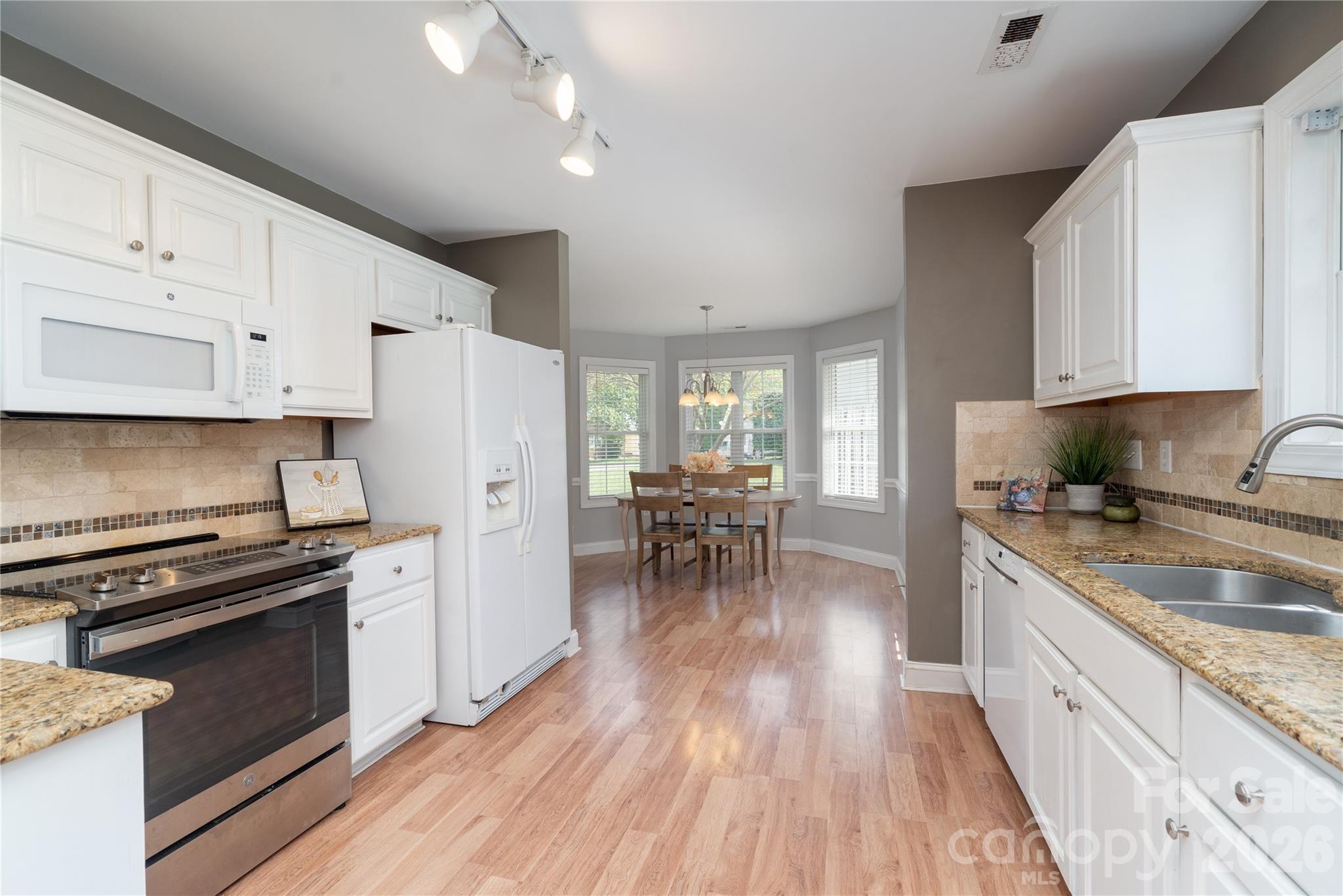 3423 Continental Drive