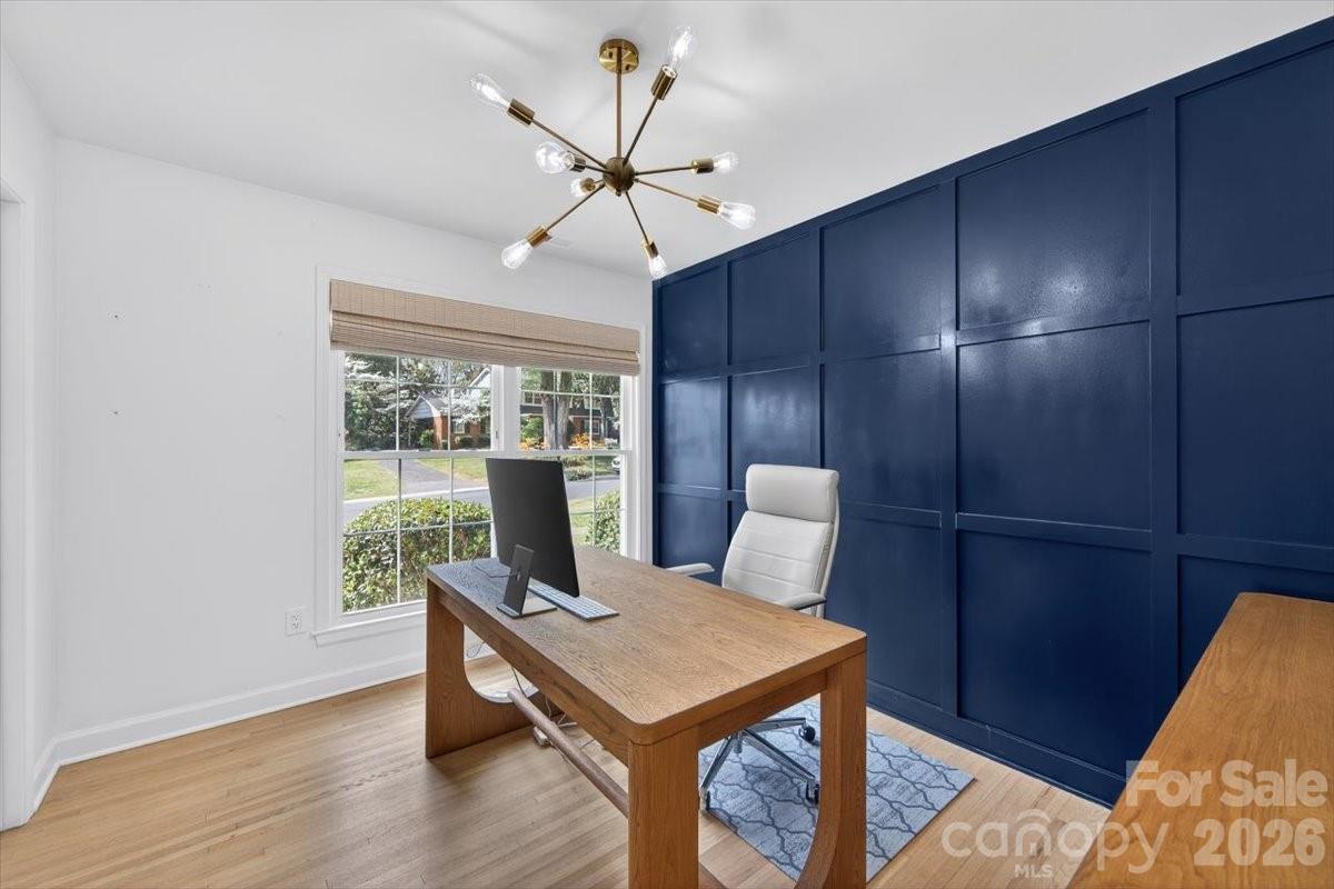 3817 Flowerfield Road