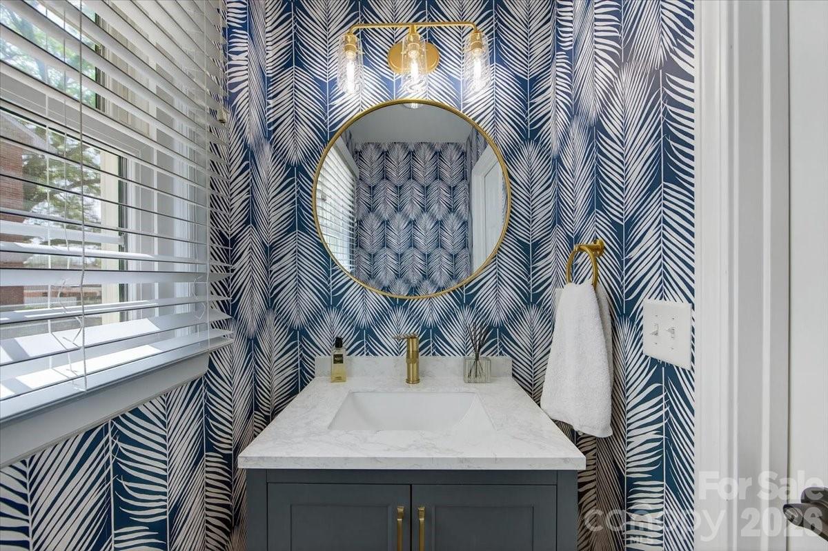 3817 Flowerfield Road