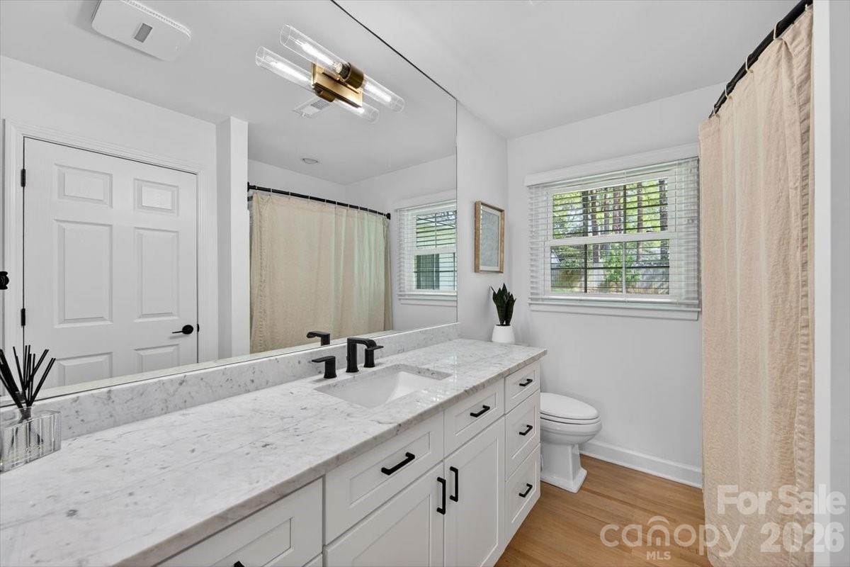 3817 Flowerfield Road