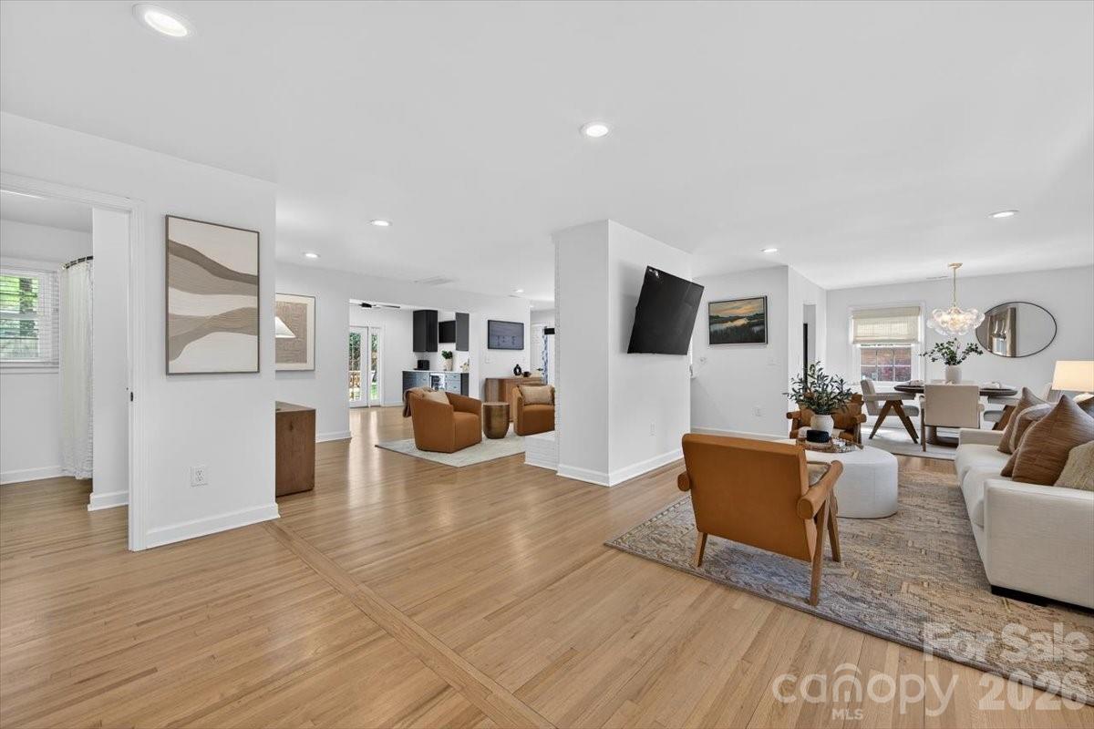 3817 Flowerfield Road