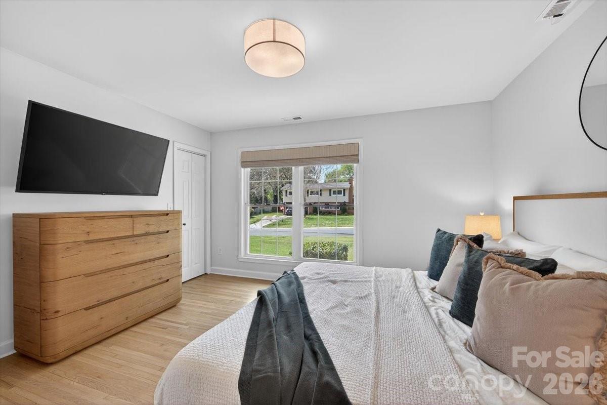 3817 Flowerfield Road