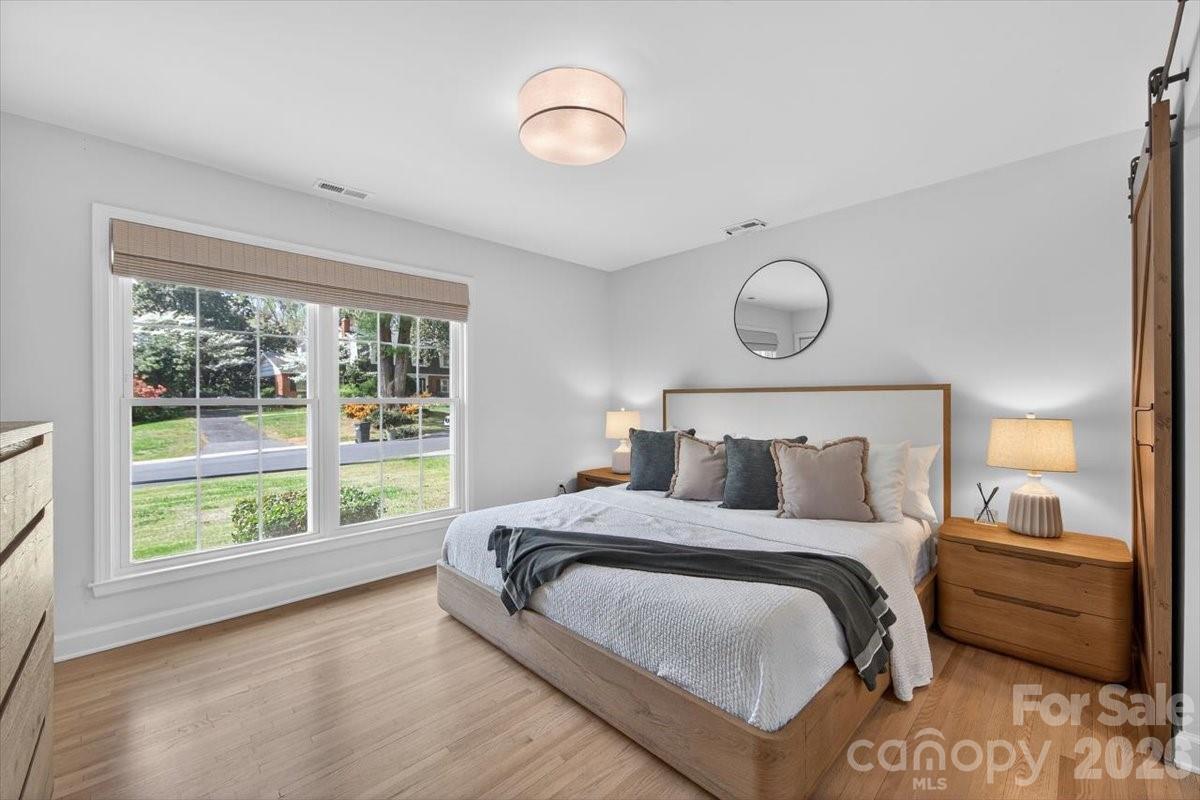 3817 Flowerfield Road