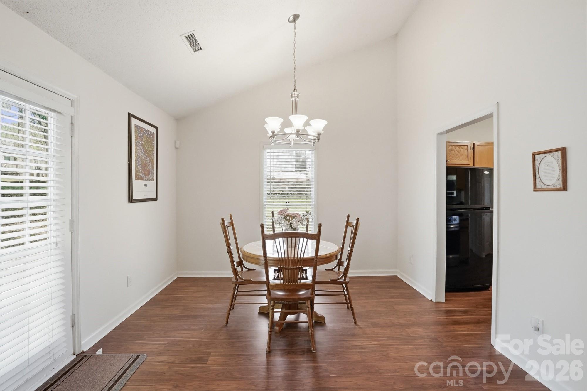 1539 Bear Mountain Road