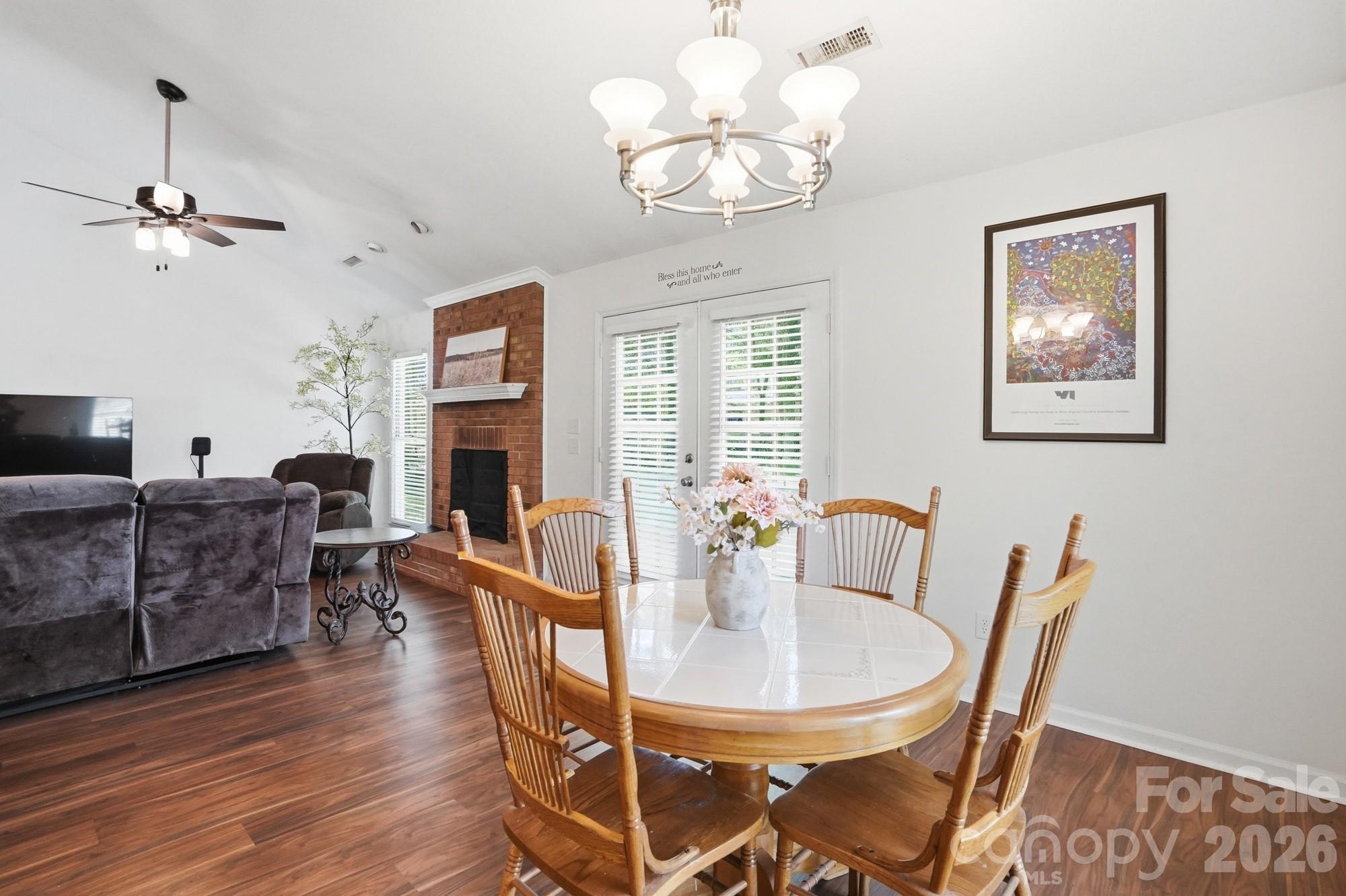 1539 Bear Mountain Road