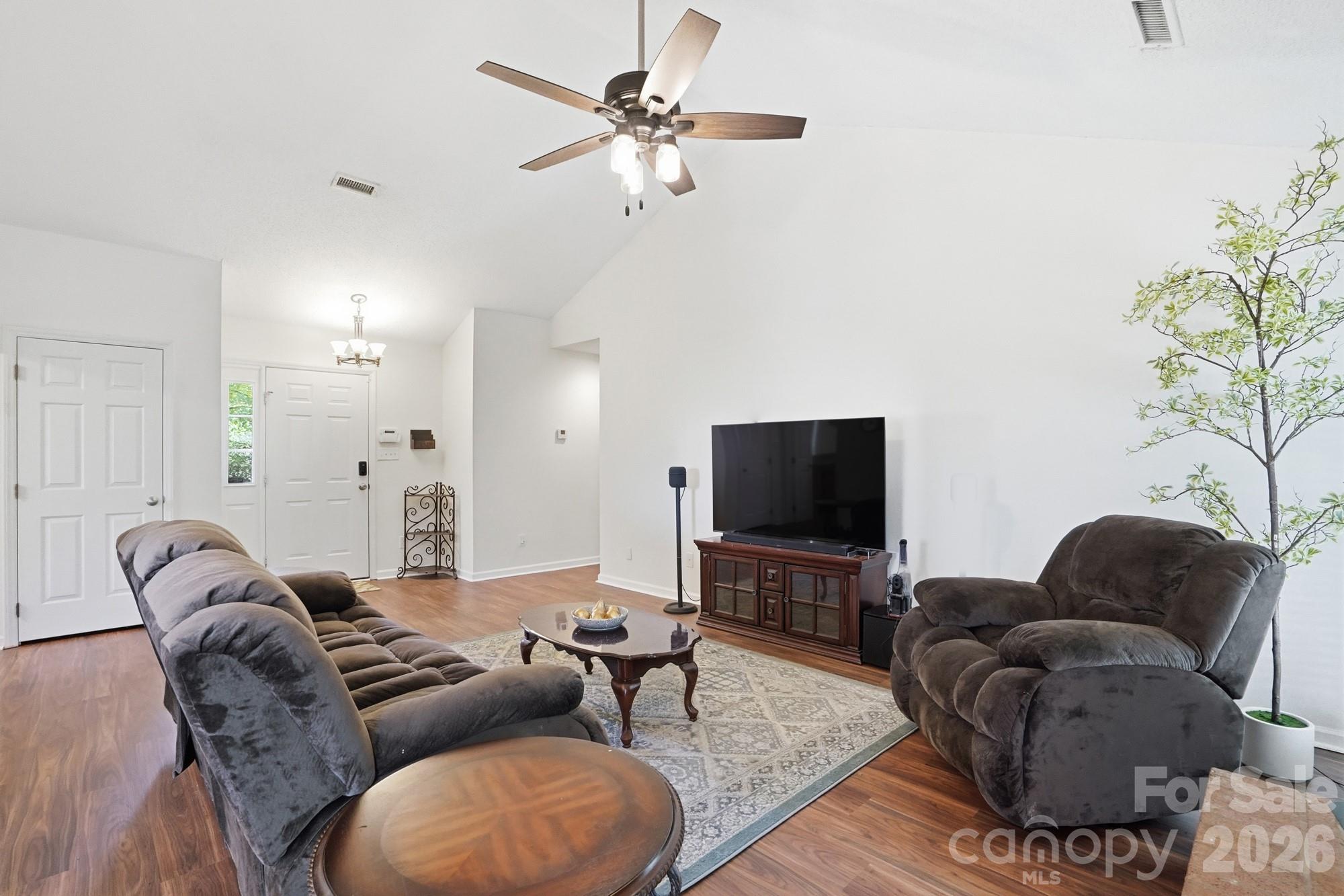 1539 Bear Mountain Road