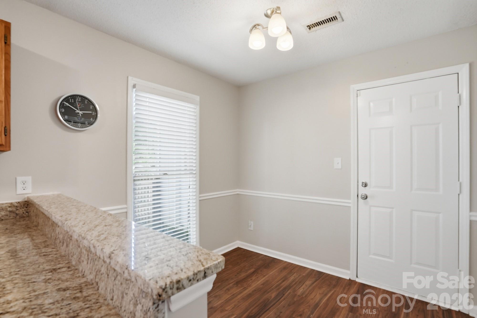 1539 Bear Mountain Road