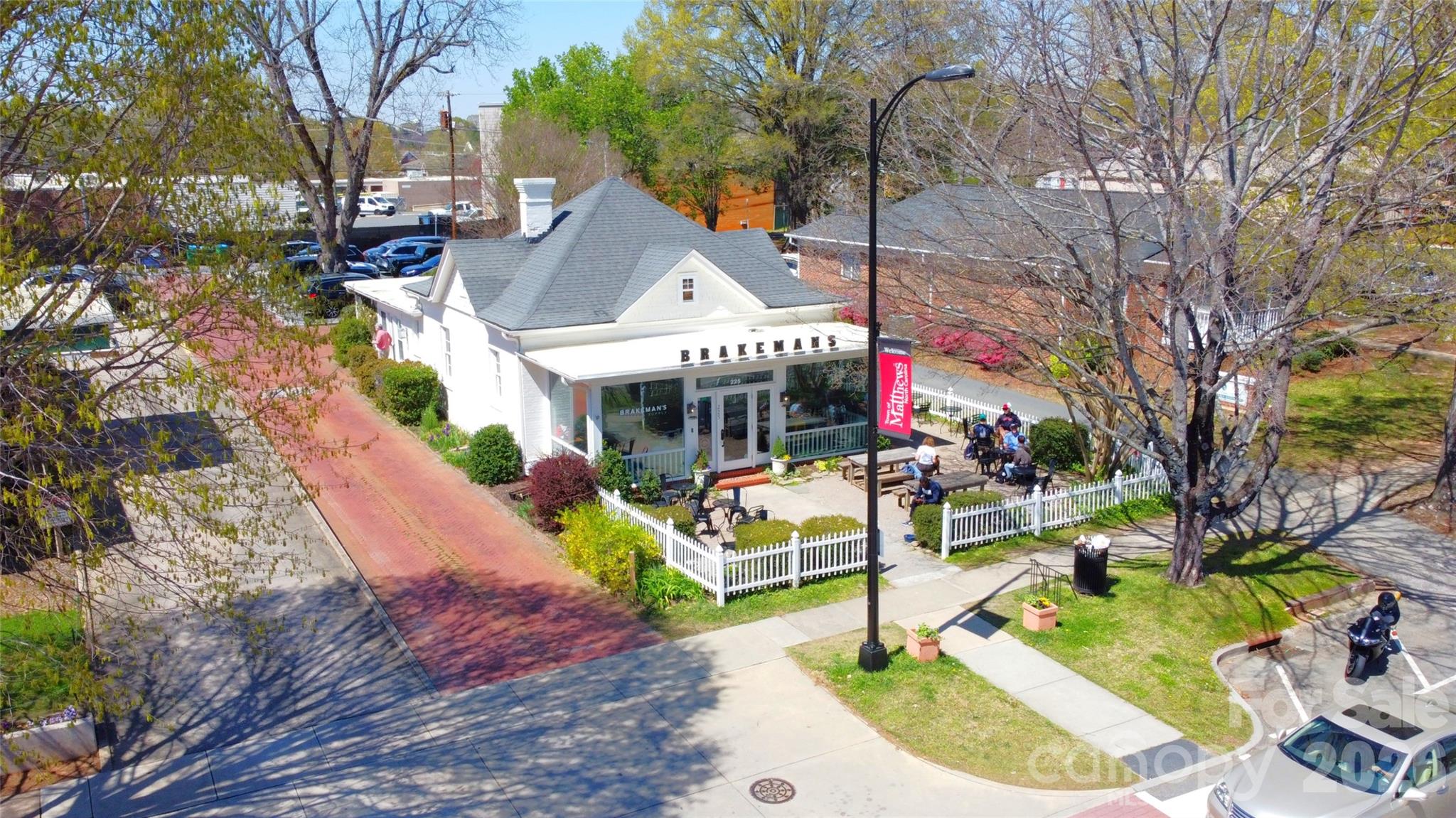 936 Timber Knoll Drive