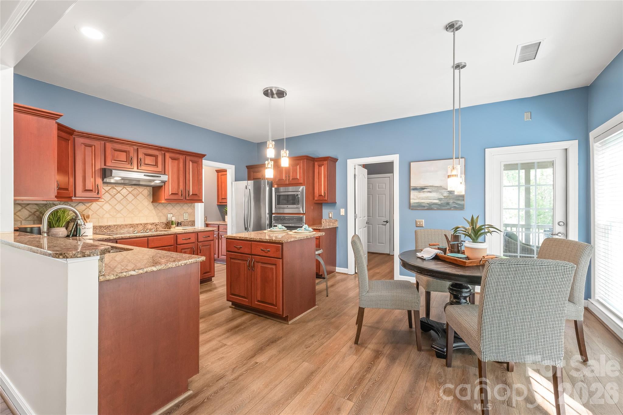 936 Timber Knoll Drive