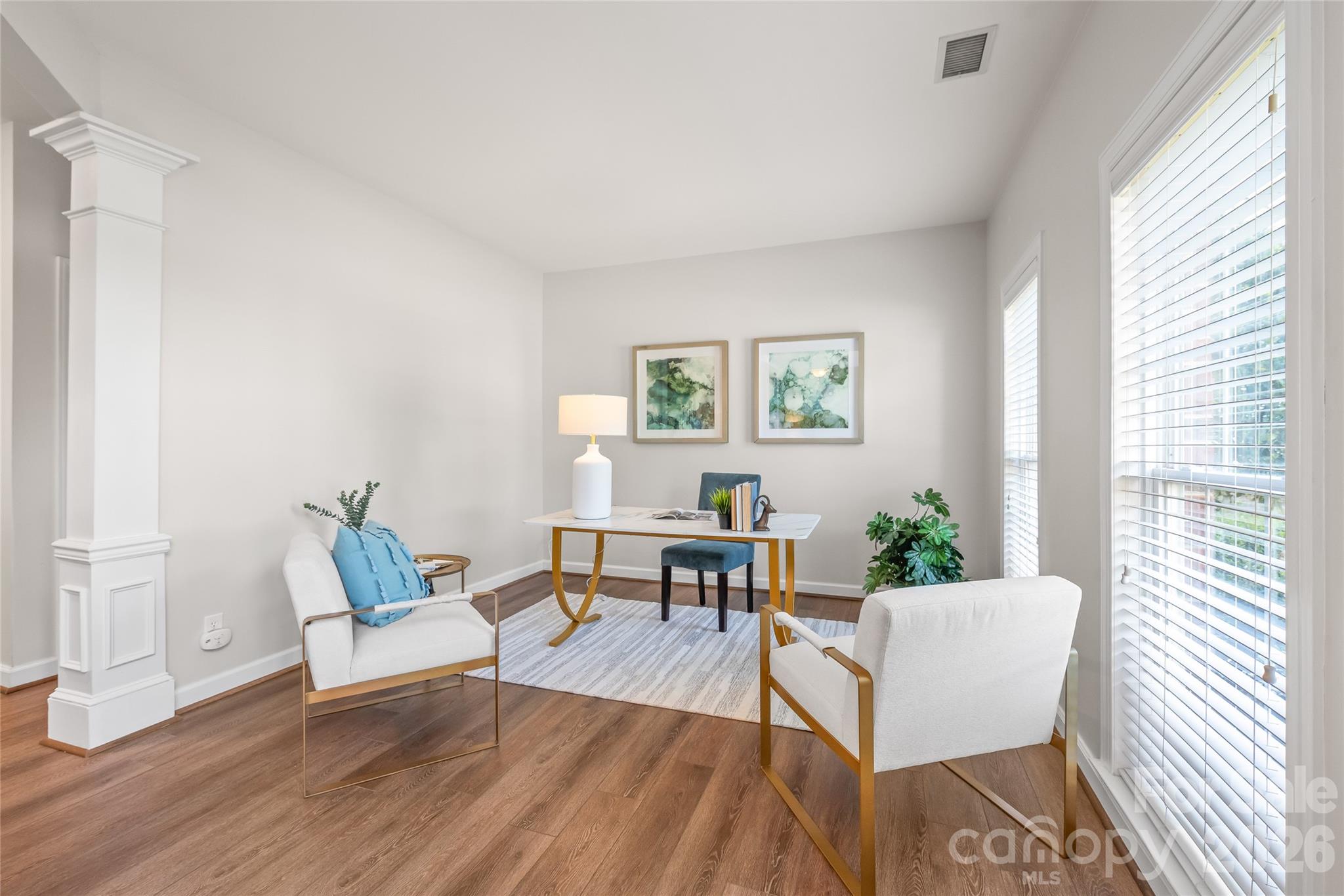 936 Timber Knoll Drive