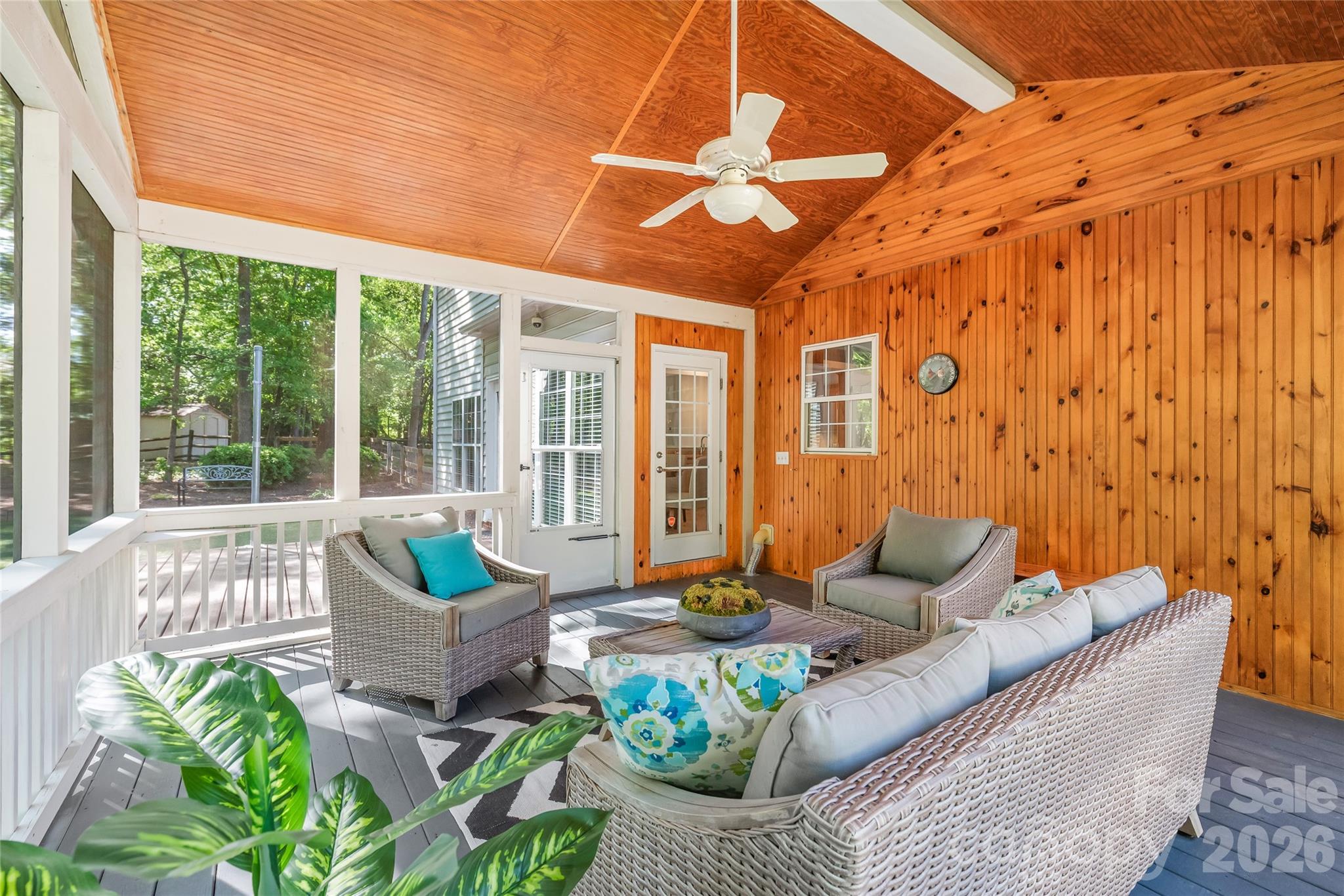 936 Timber Knoll Drive