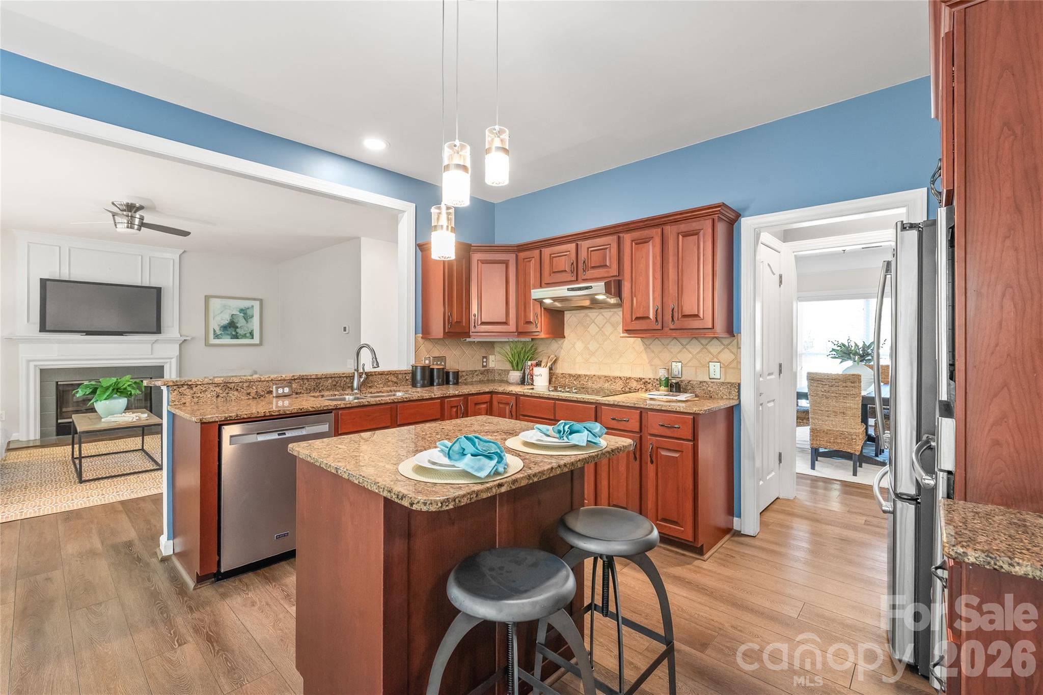 936 Timber Knoll Drive