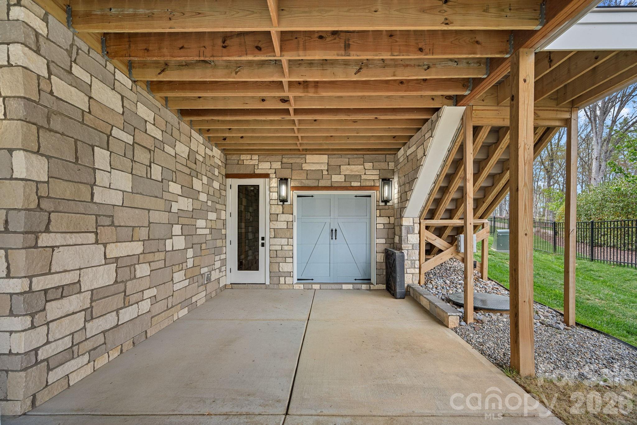 5907 Kiowa Road