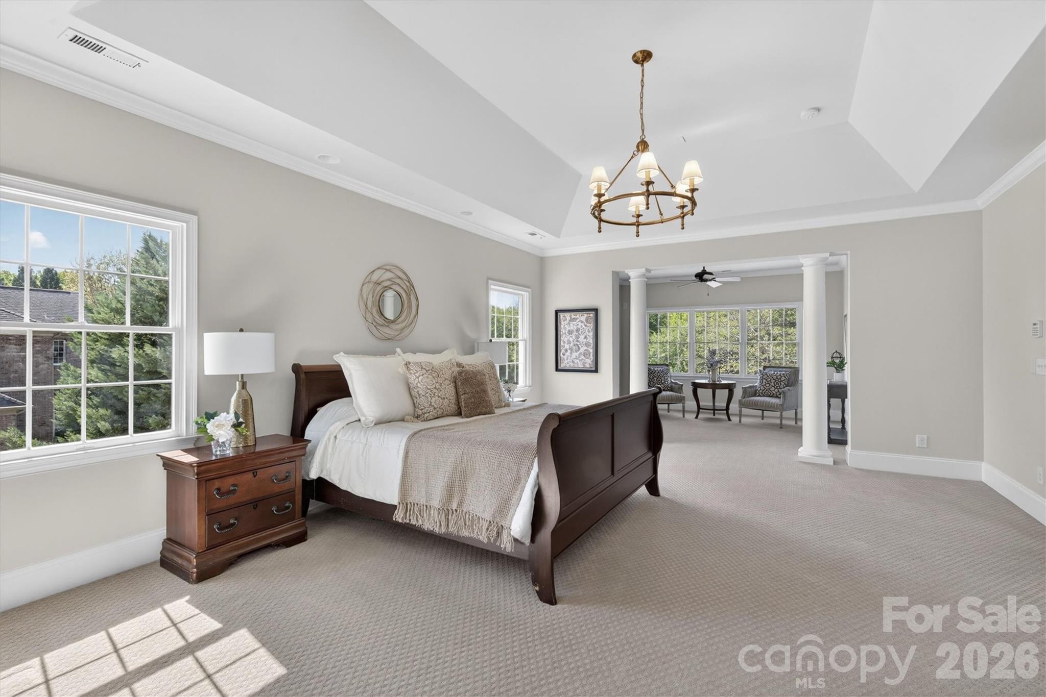 804 Wandering Way Drive