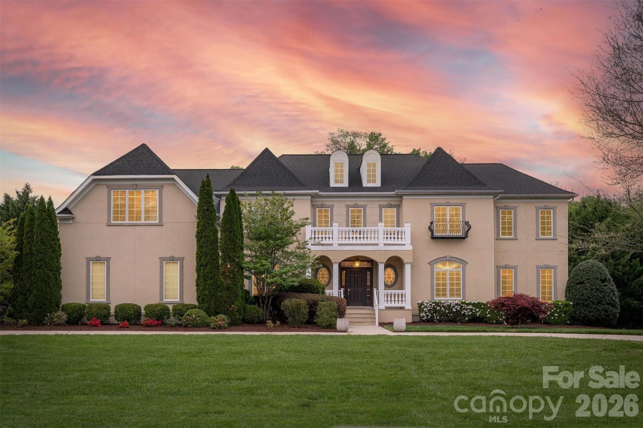 804 Wandering Way Drive