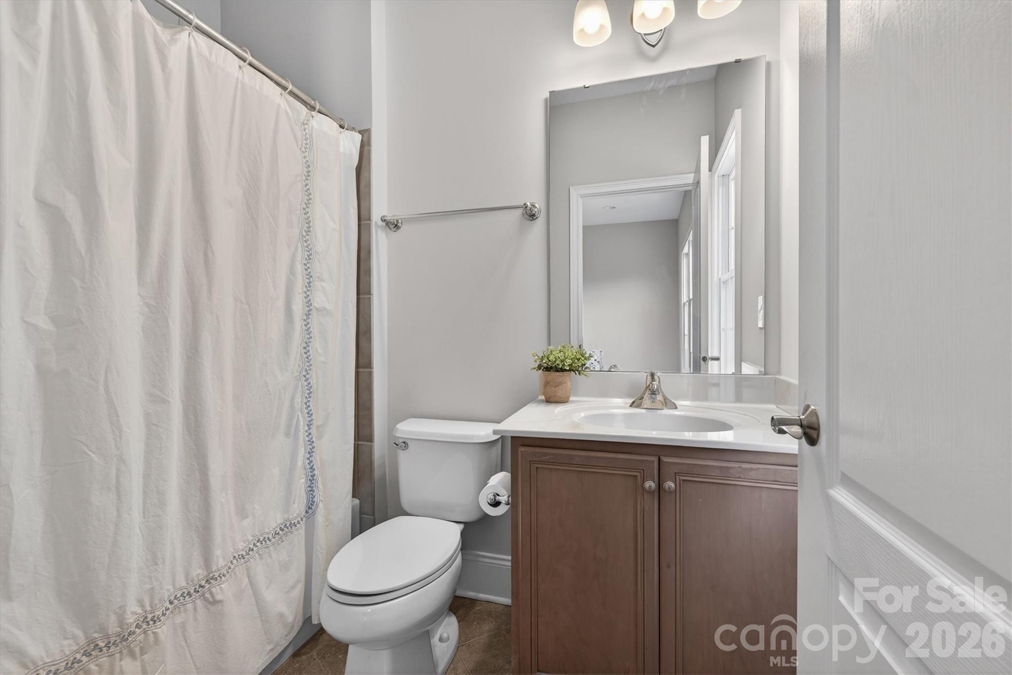 804 Wandering Way Drive