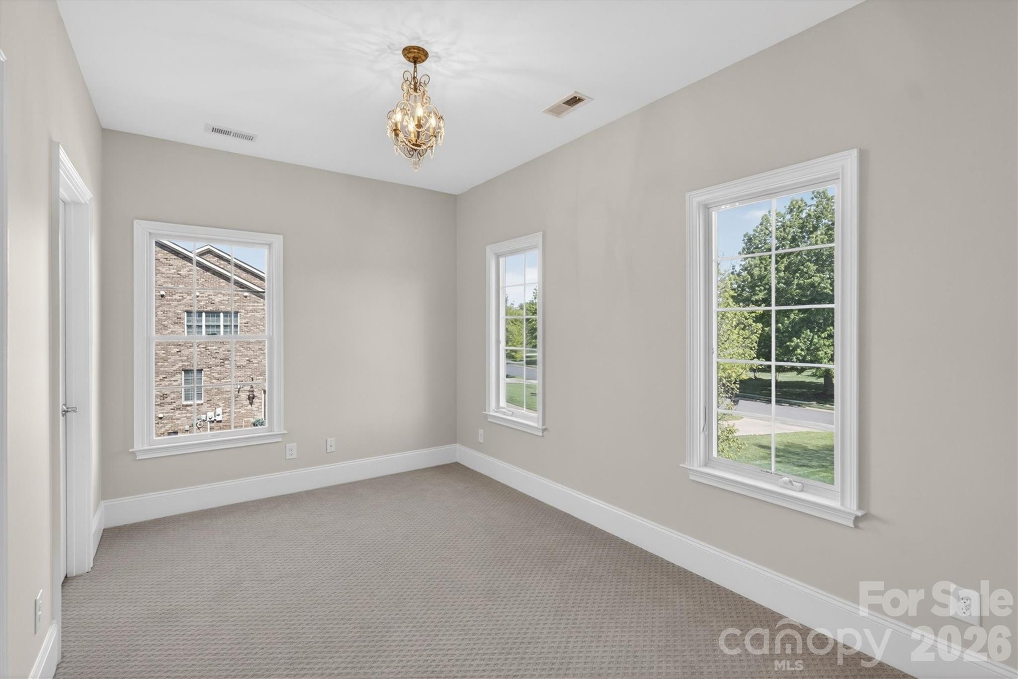 804 Wandering Way Drive