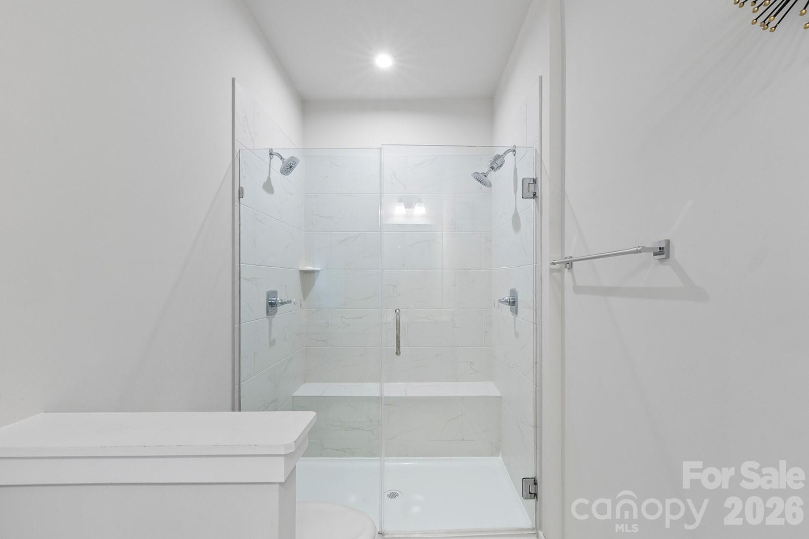 9866 Oaklawn Boulevard NW