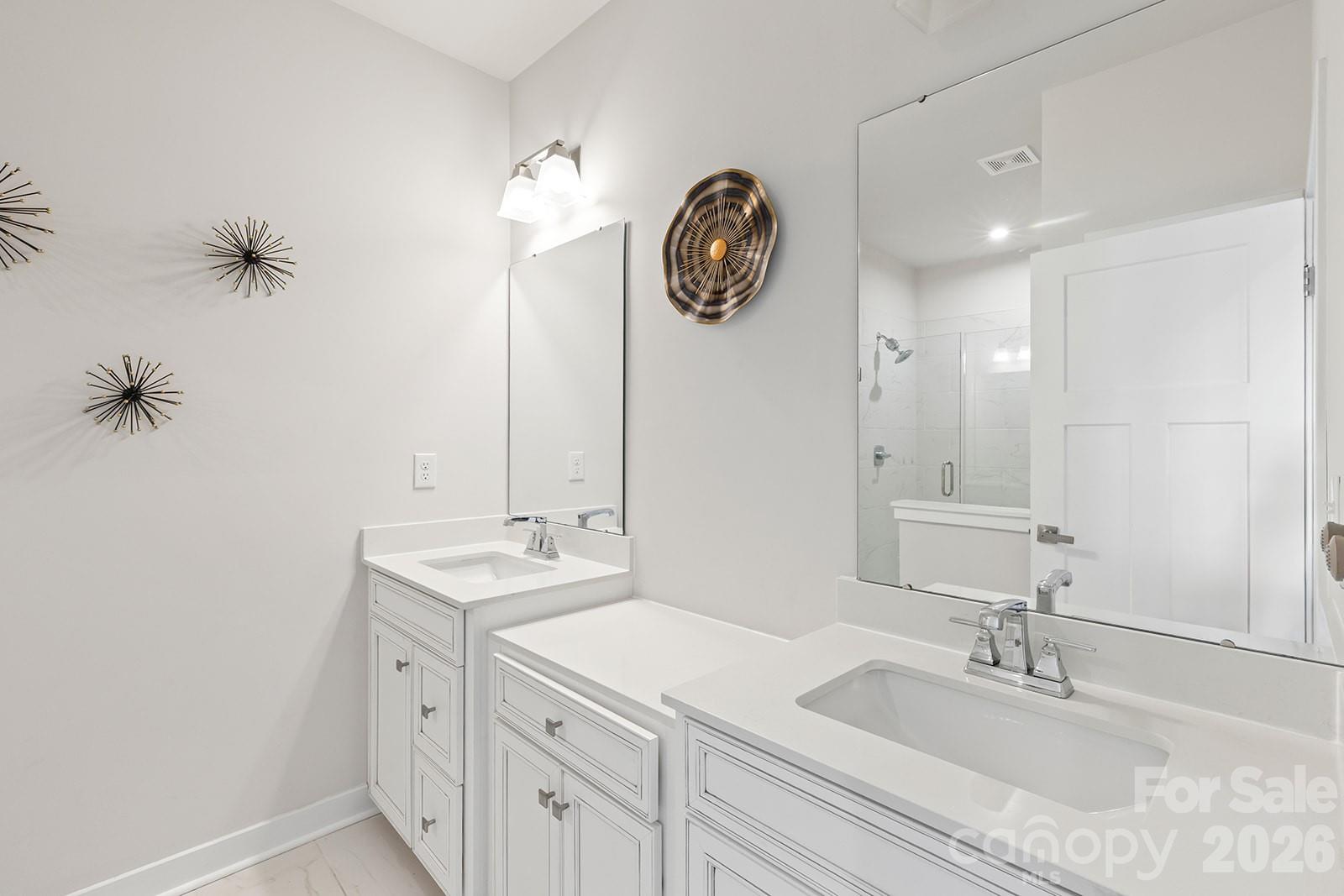 9866 Oaklawn Boulevard NW