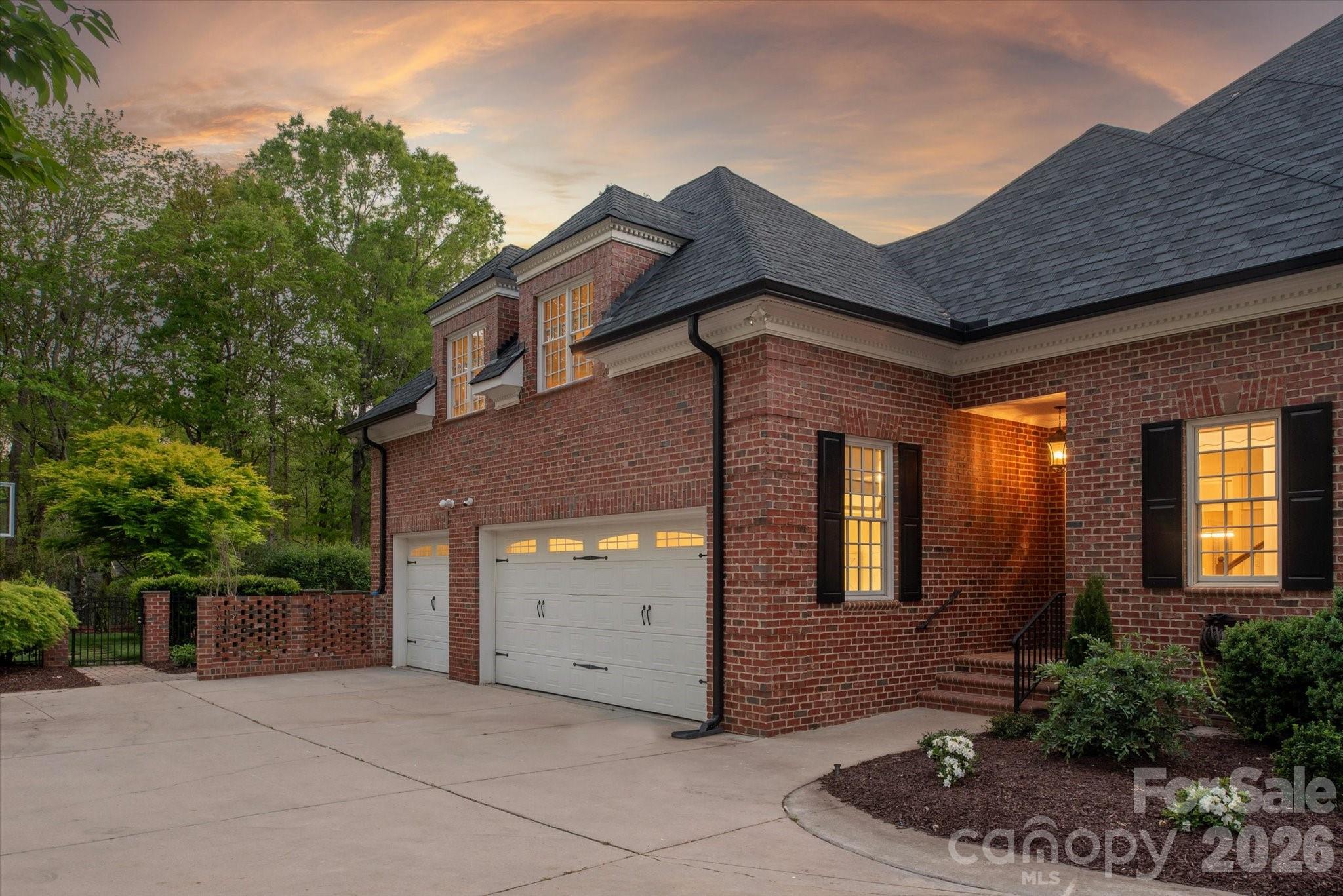 3314 Leamington Lane