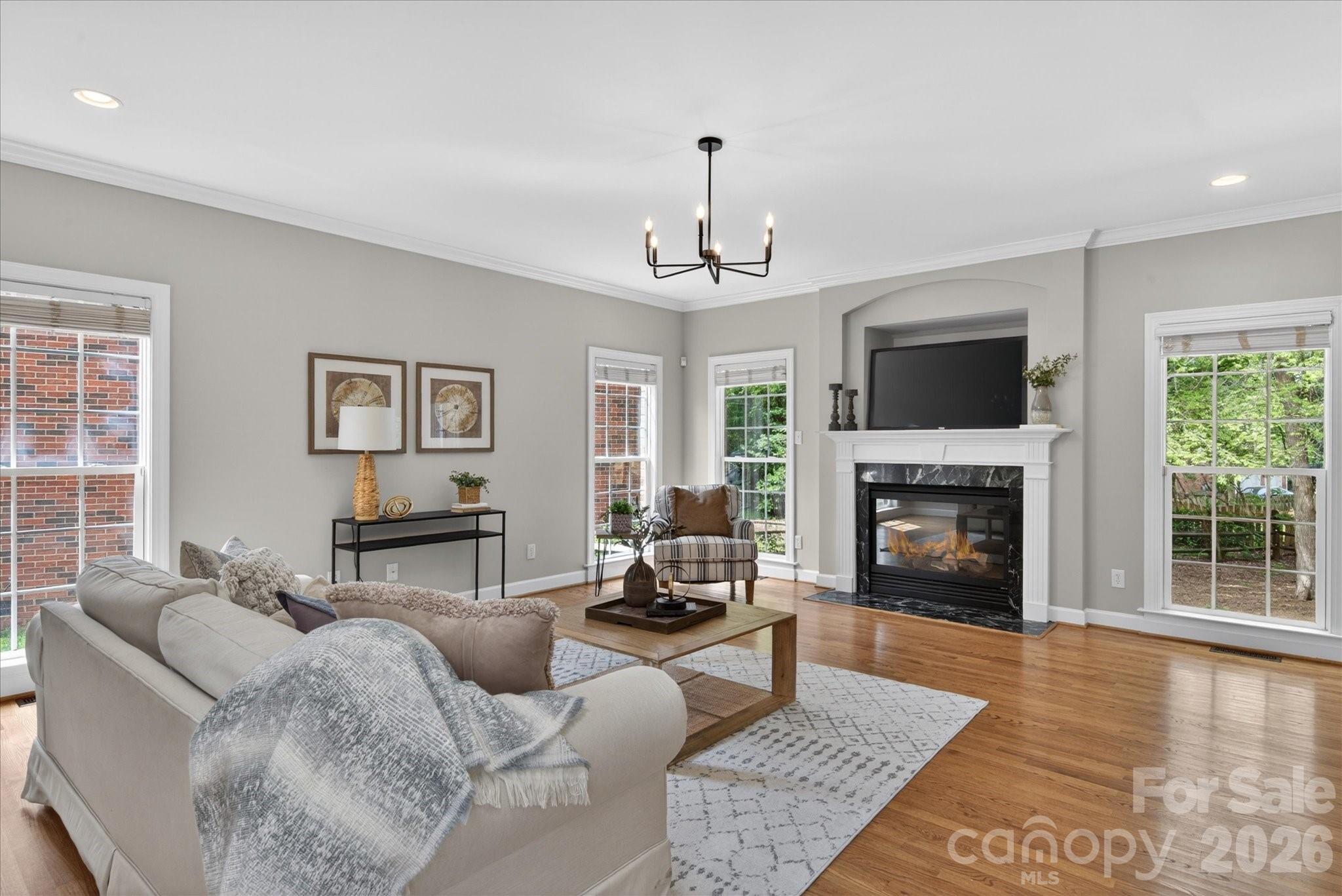 8700 Edgewater Court