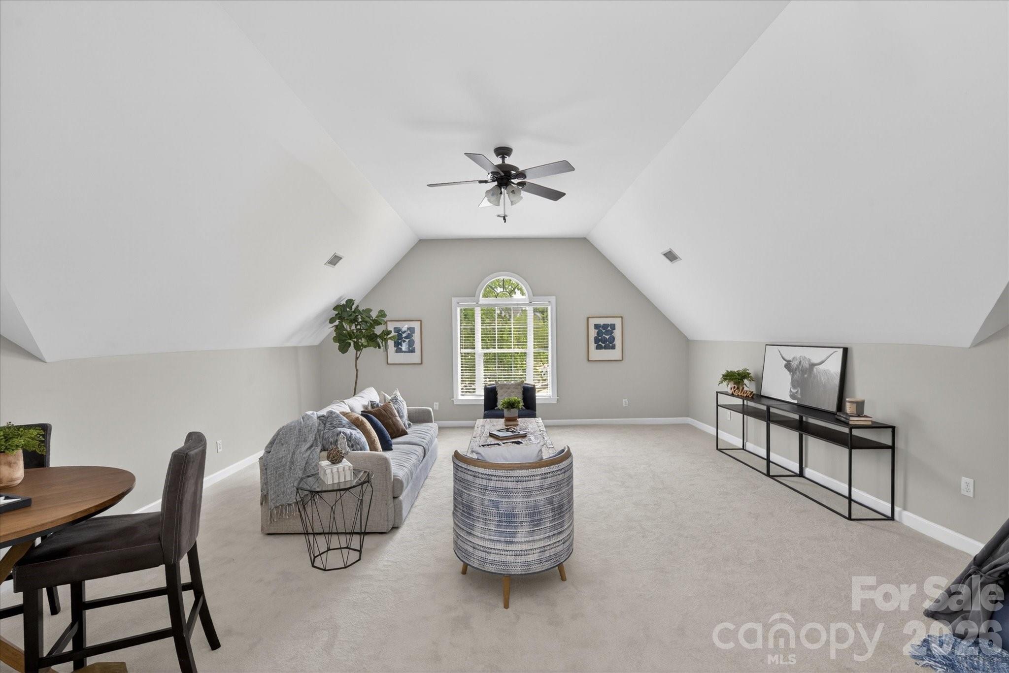 8700 Edgewater Court