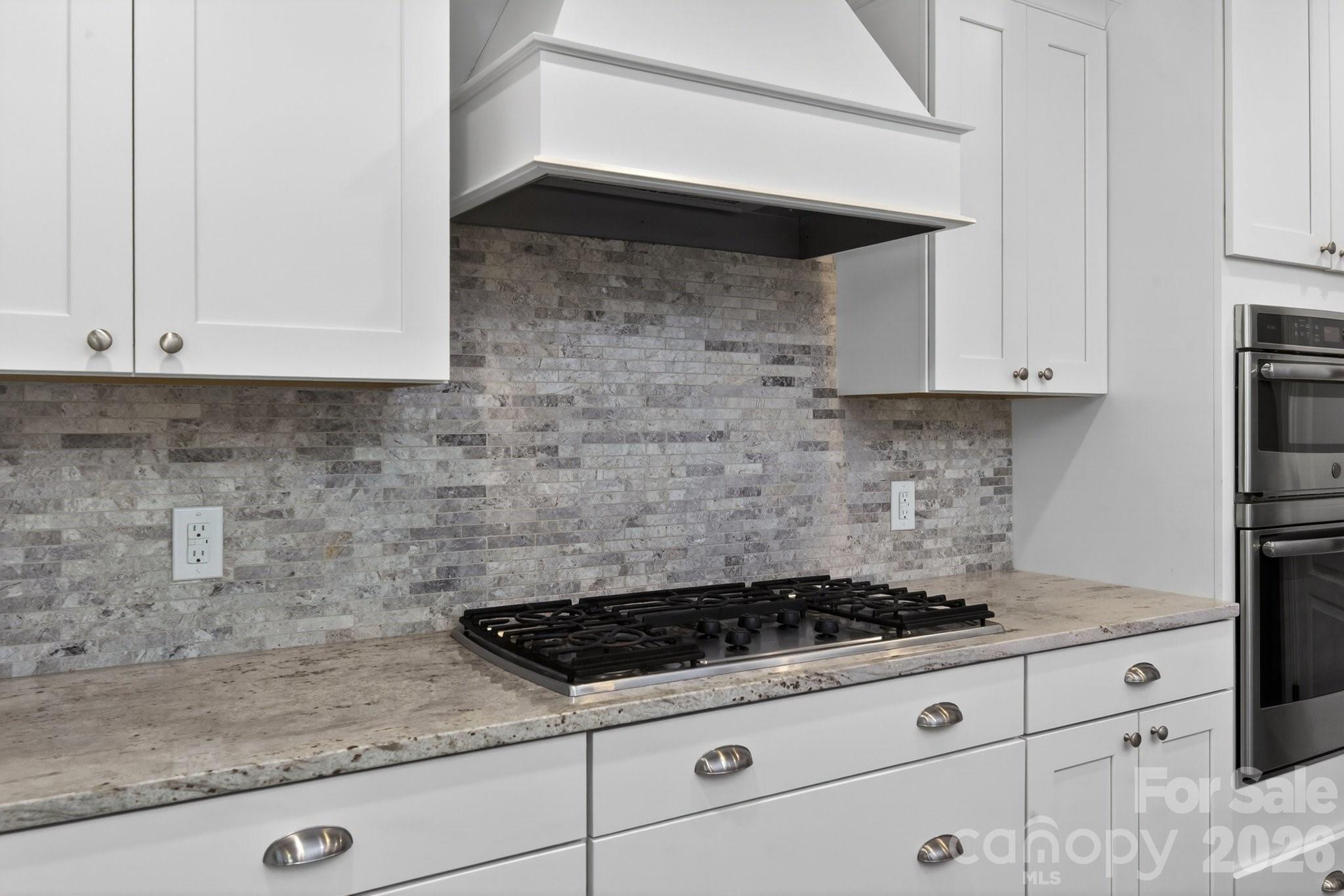 18502 Clavemorr Castle Court