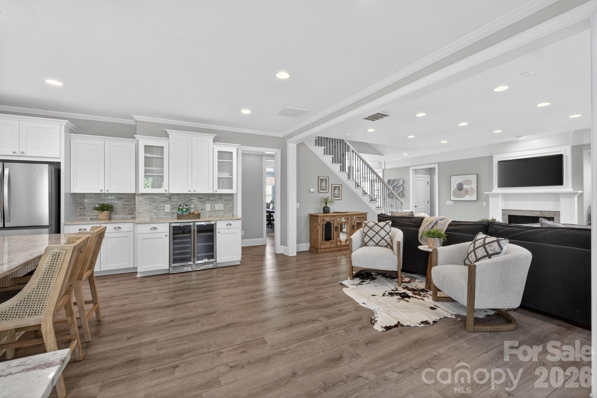 18502 Clavemorr Castle Court